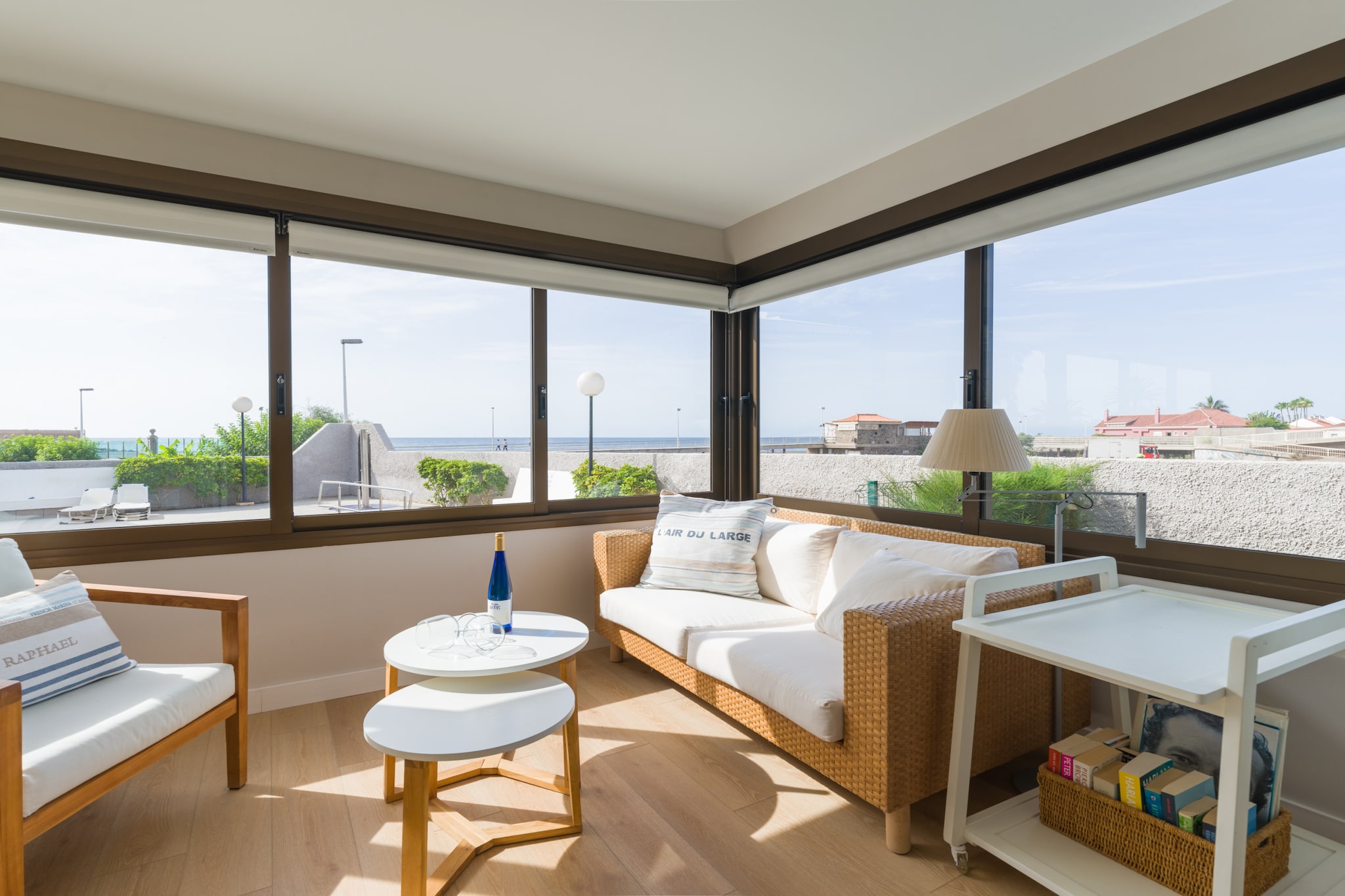 Guayabo Beach Home by CanariasGetaway-Woonkamer
