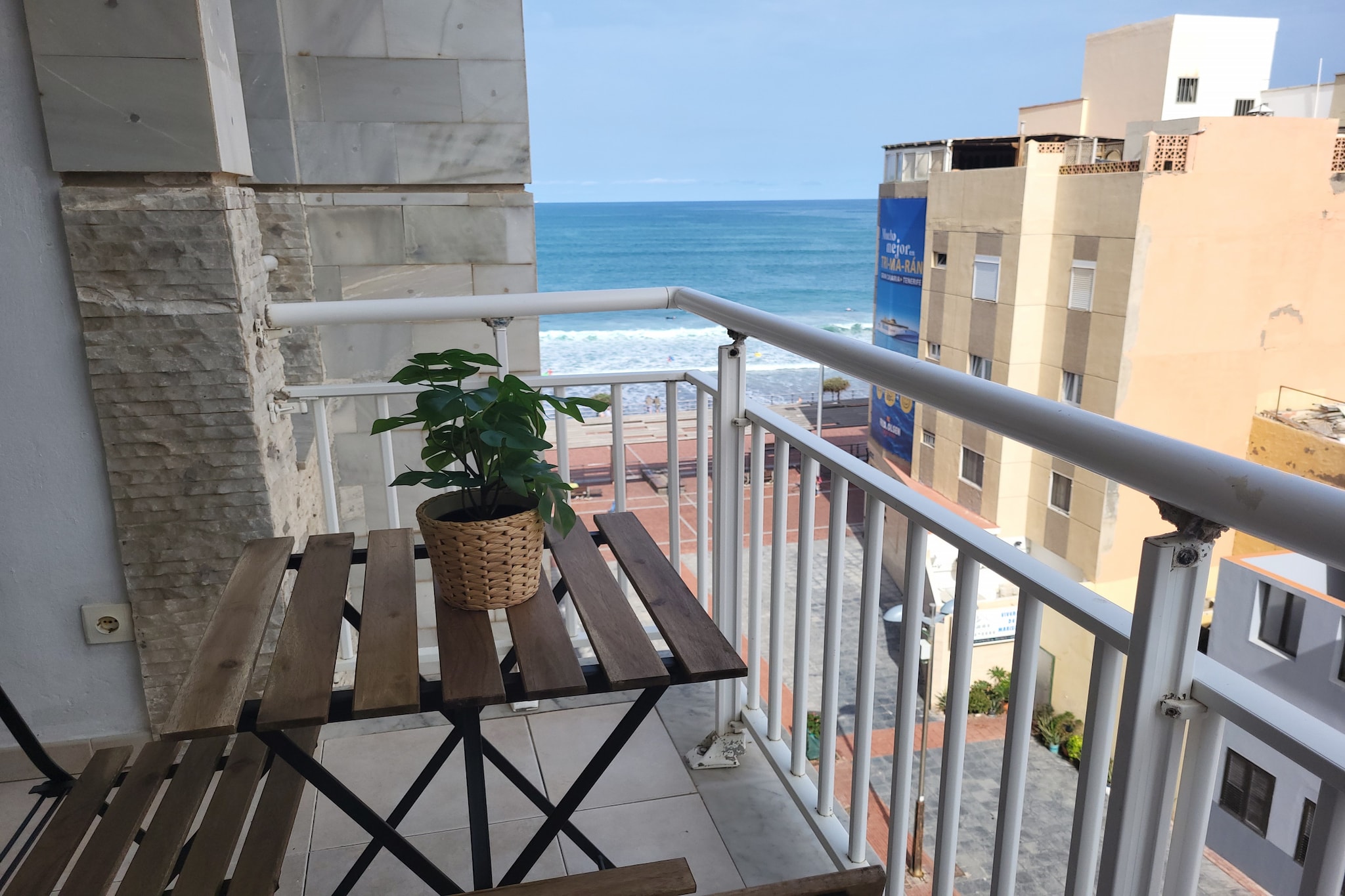 Canteras Sport Beach by Canariasgetaway-Terrasse