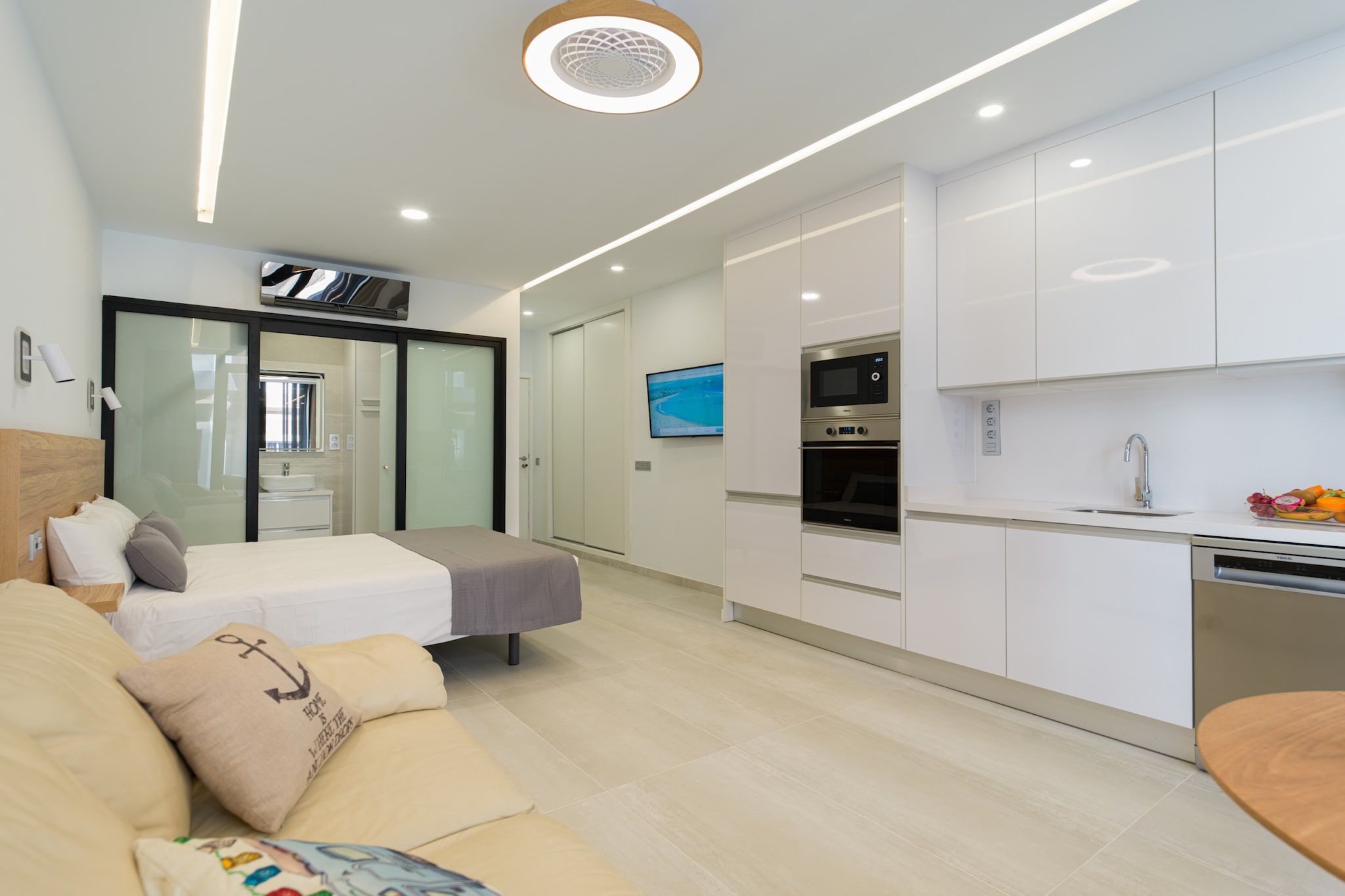 Cian Beach Home By CanariasGetaway-Cuisine