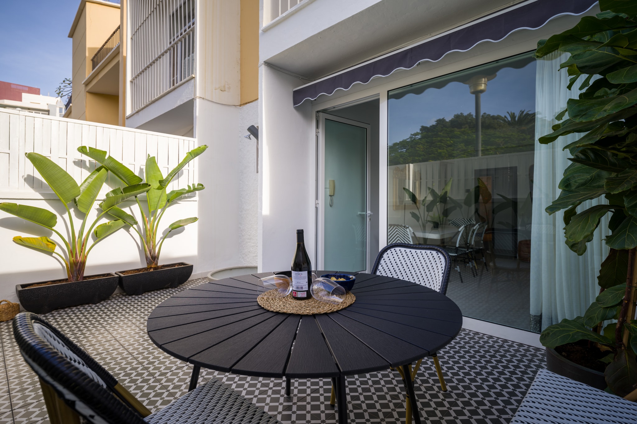 Cosmopolitan Design  By CanariasGetaway-Terras