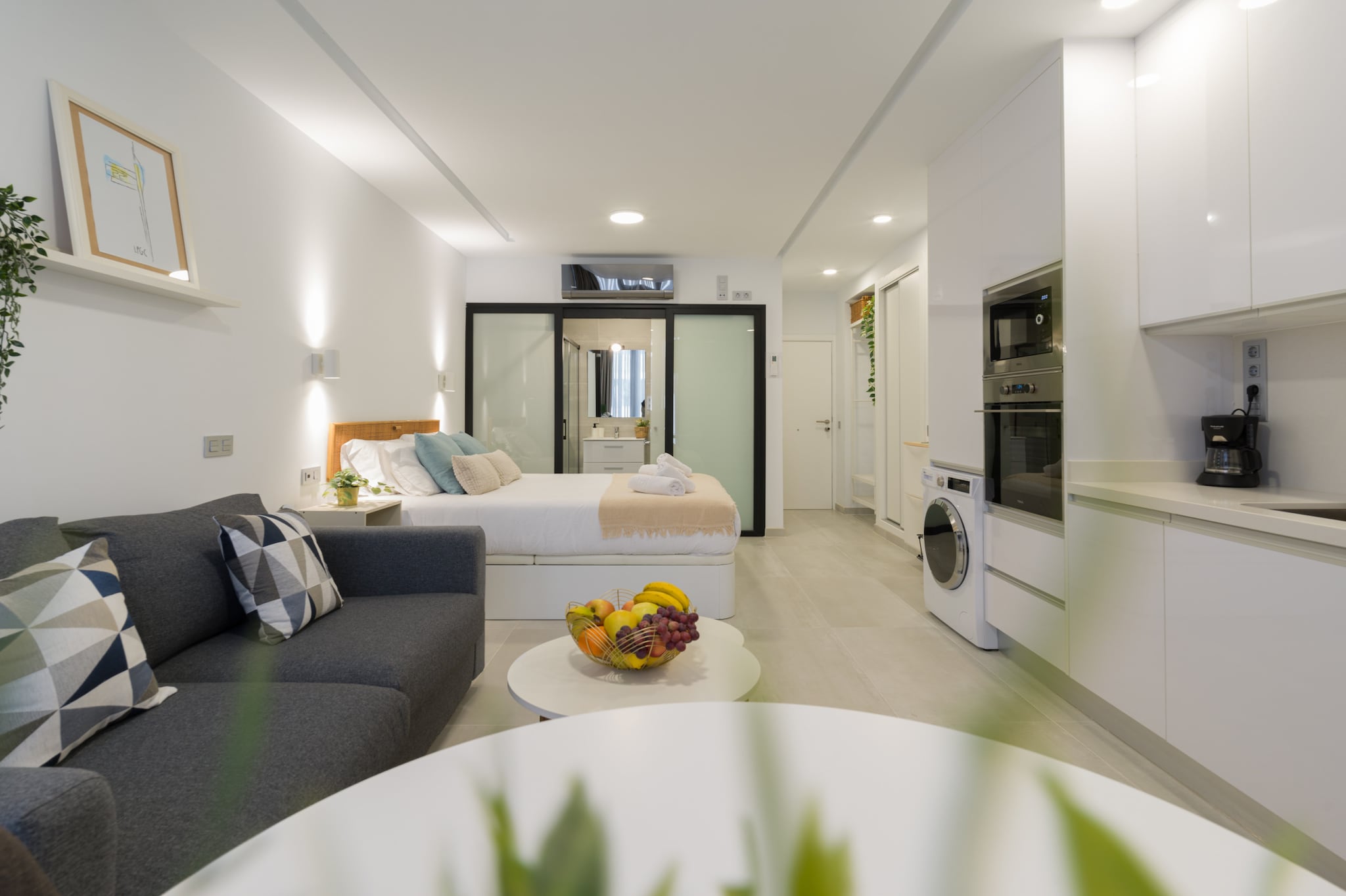 Coral Beach Home By CanariasGetaway-Salon