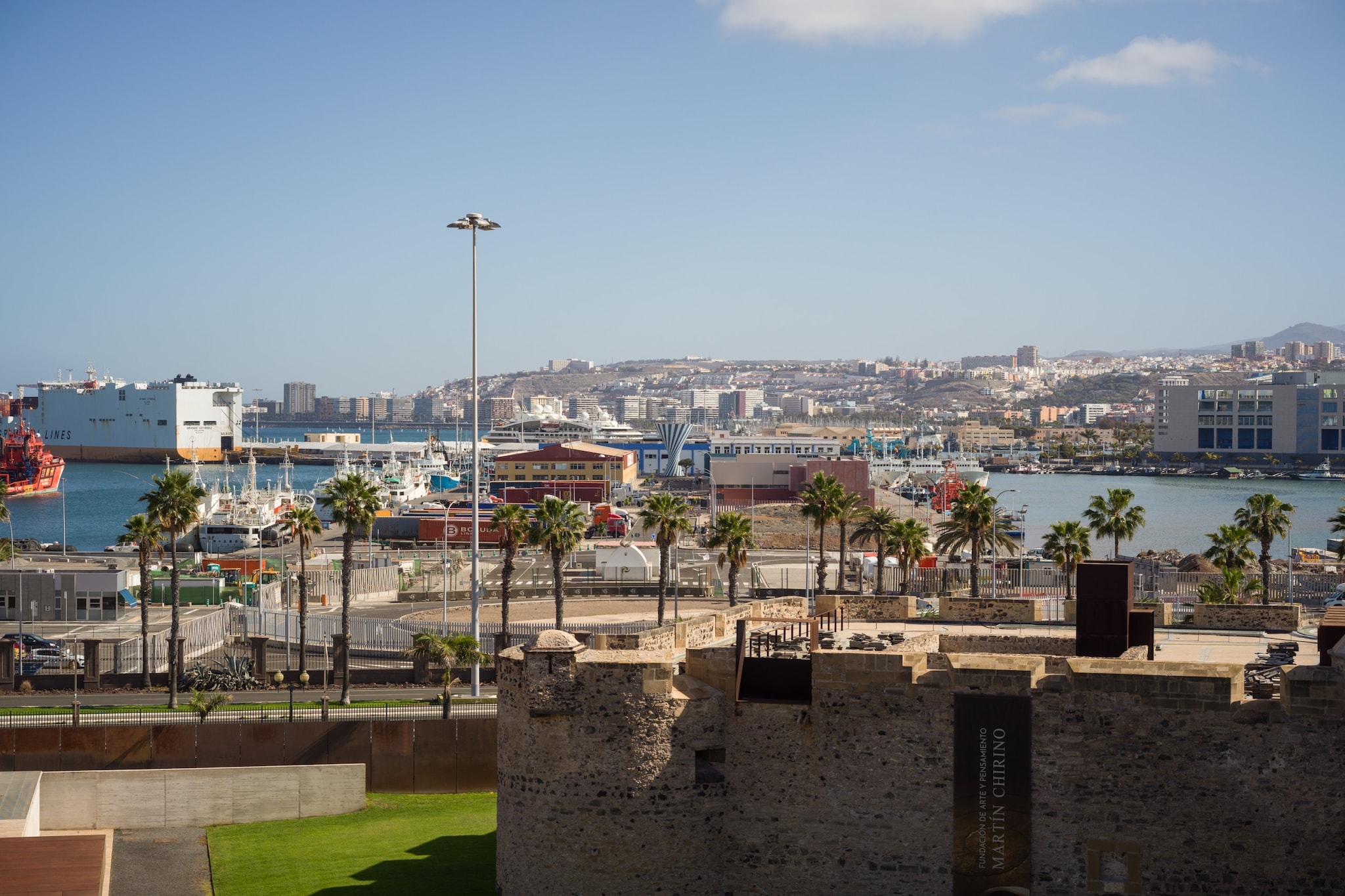 Castle of Light By CanariasGetaway-Extérieur