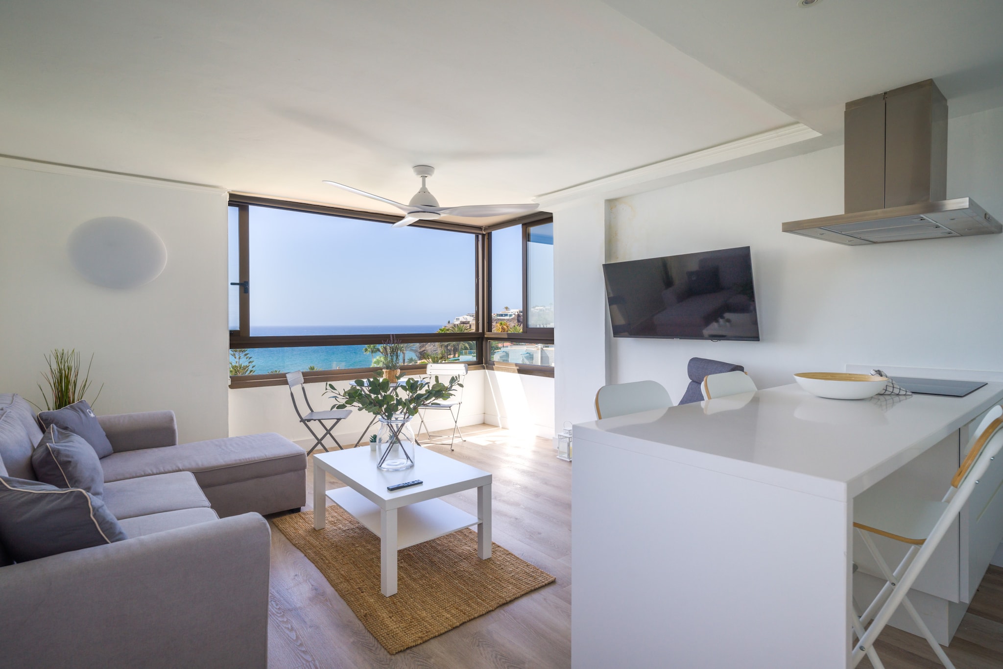 Aguila Beach Ocean View 40 By CanariasGetaway-Woonkamer