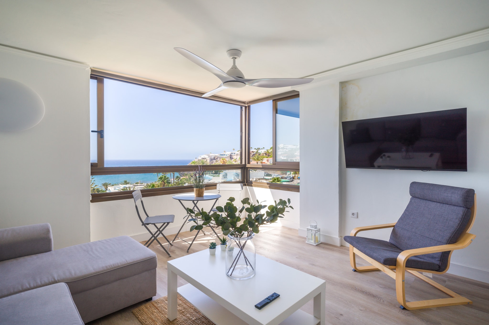Aguila Beach Ocean View 40 By CanariasGetaway-Woonkamer