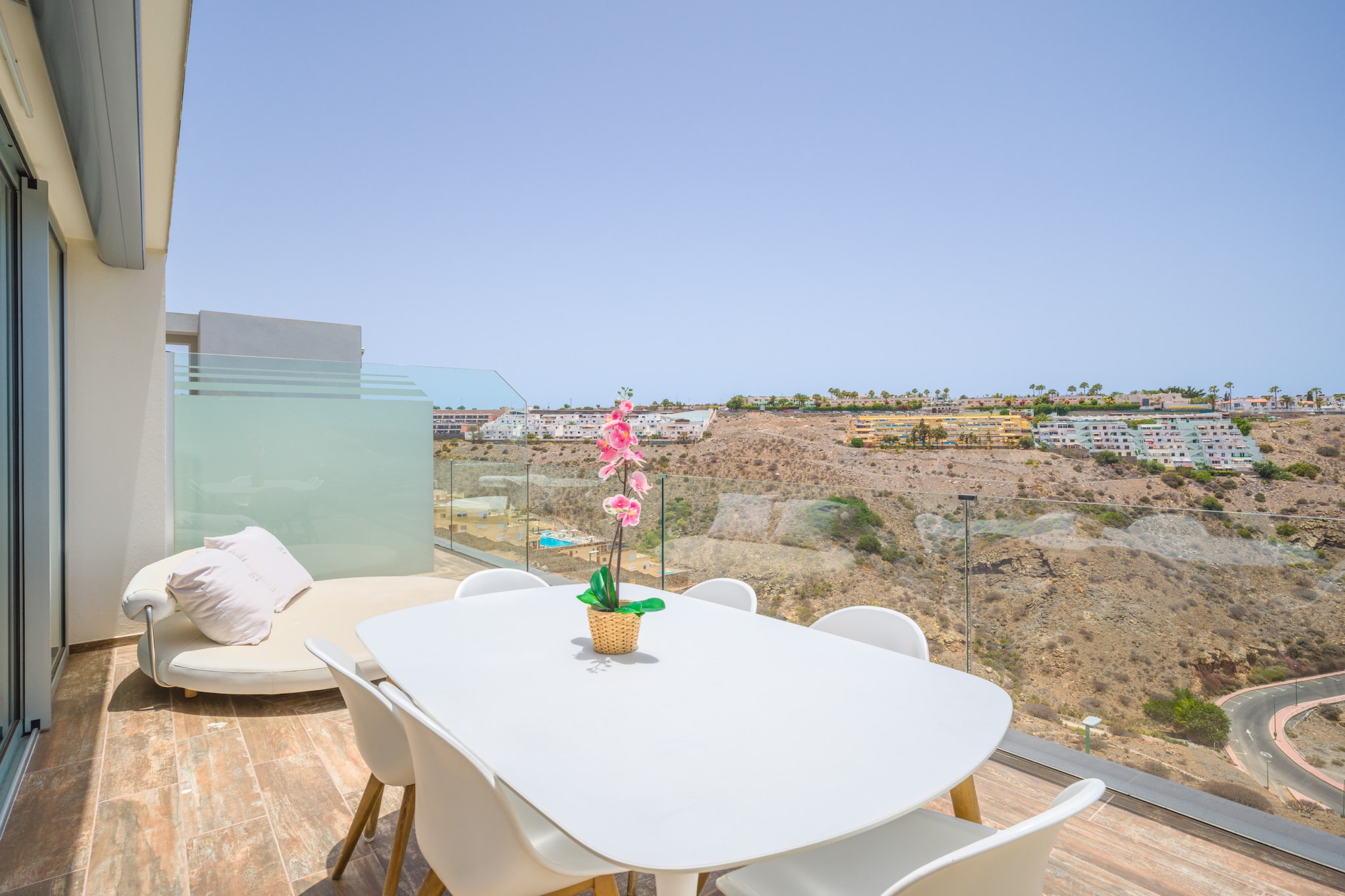 Beyond Amadores 11 By CanariasGetaway-Terras
