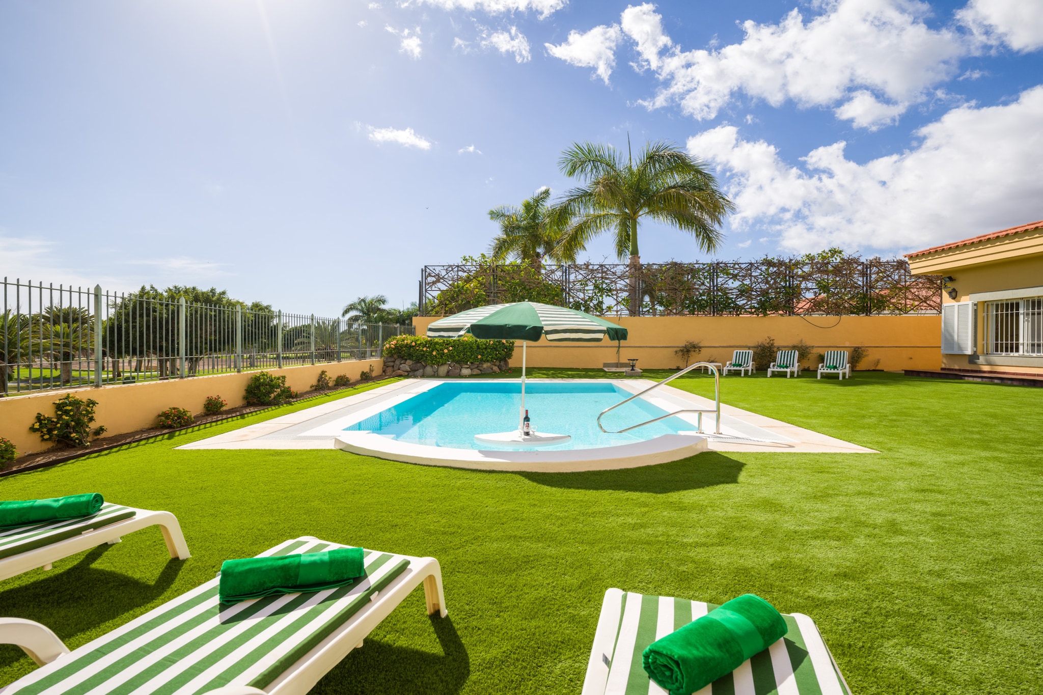 Golf Views Home By CanariasGetaway-Zwembad
