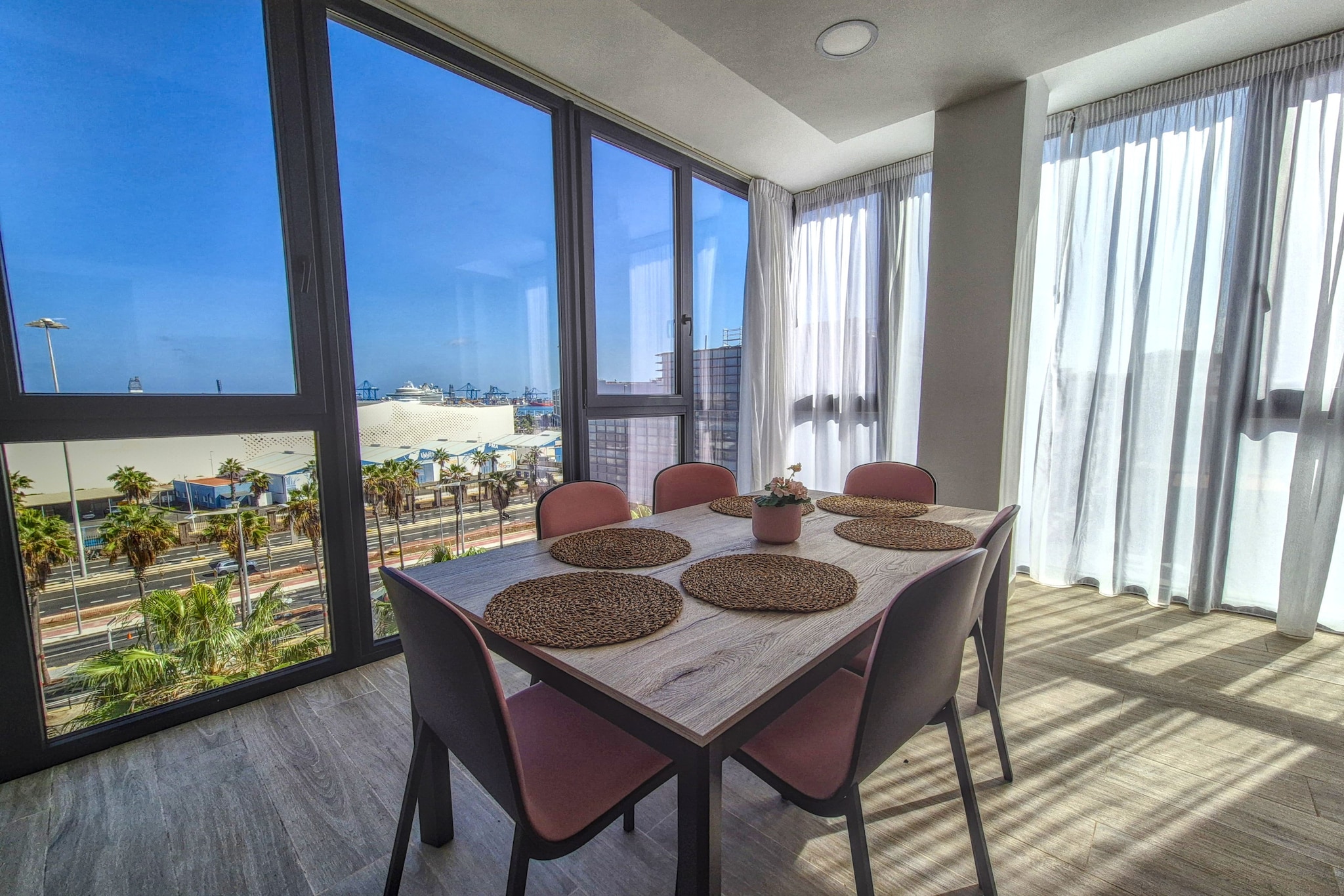 Yan Building 6B By CanariasGetaway.-Dining room