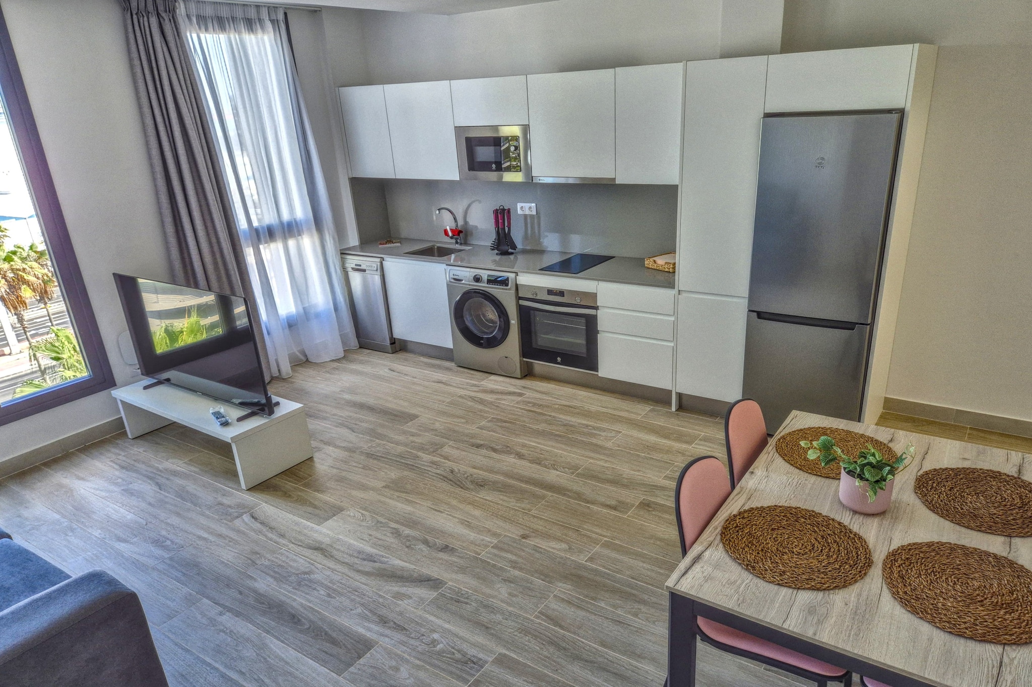 Yan Building 6A by CanariasGetaway-Cuisine