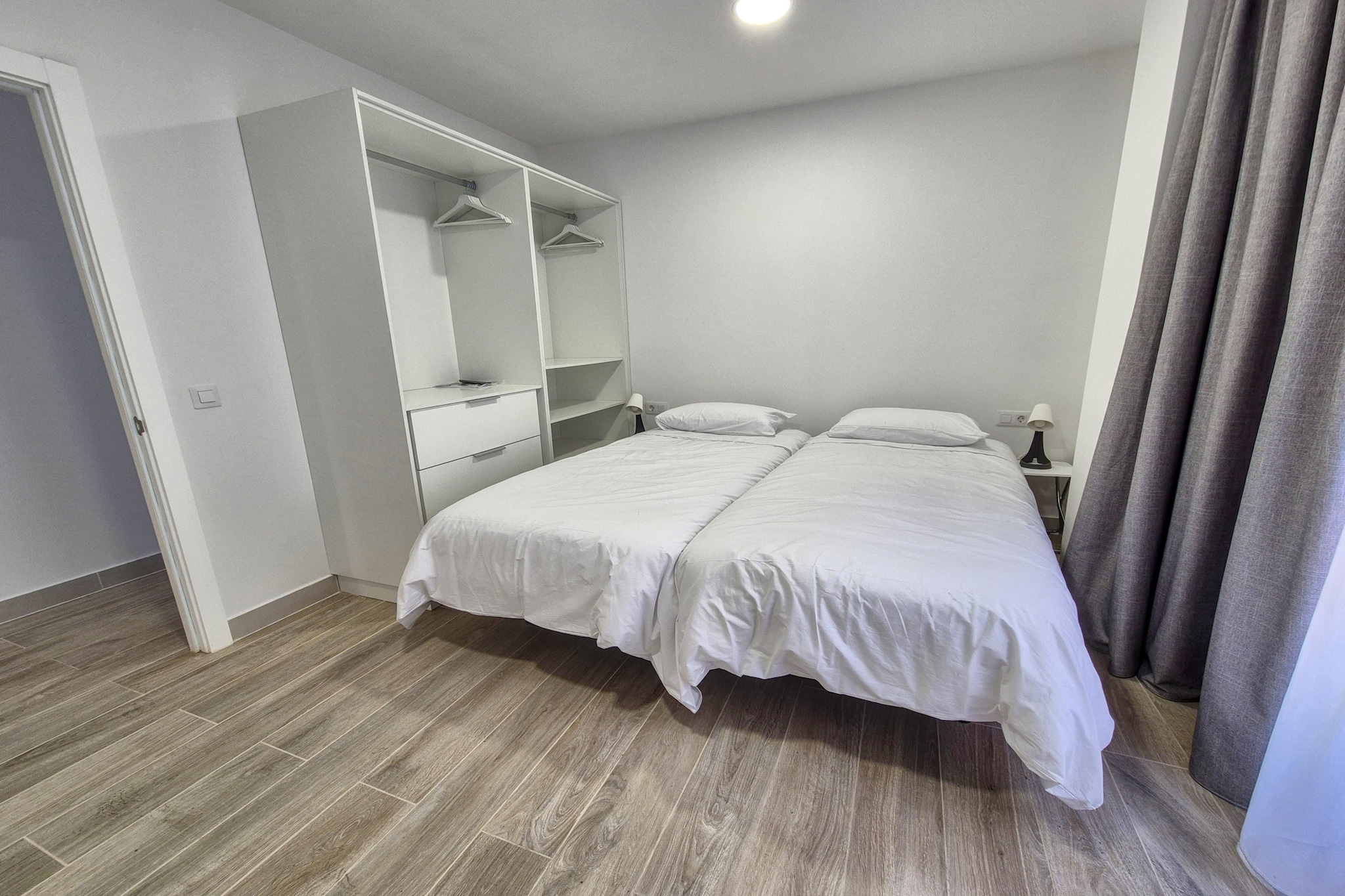 Yan Building 5B BY CanariasGetaway-Chambre