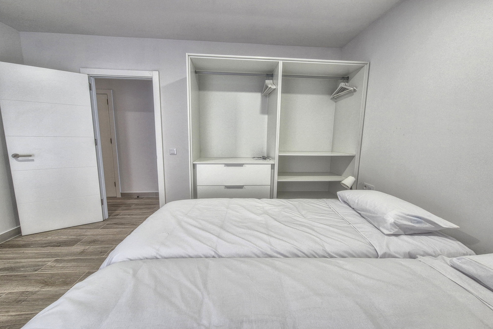 Yan Building 2B BY CanariasGetaway-Chambre