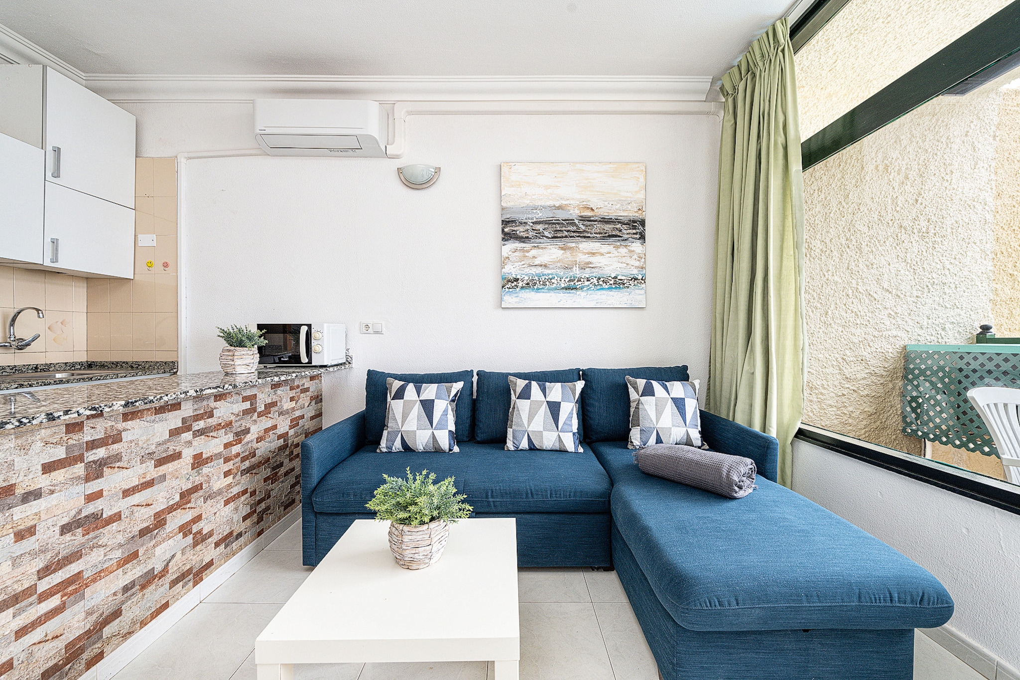 Beach View Apartment I-Woonkamer