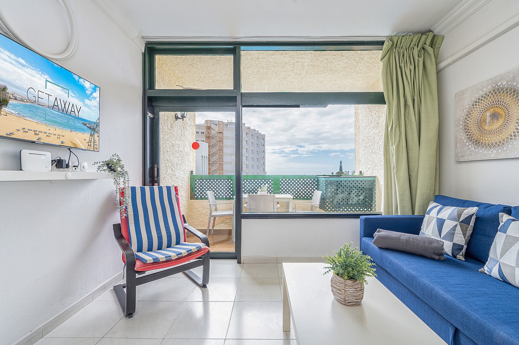 Beach View Apartment II-Woonkamer