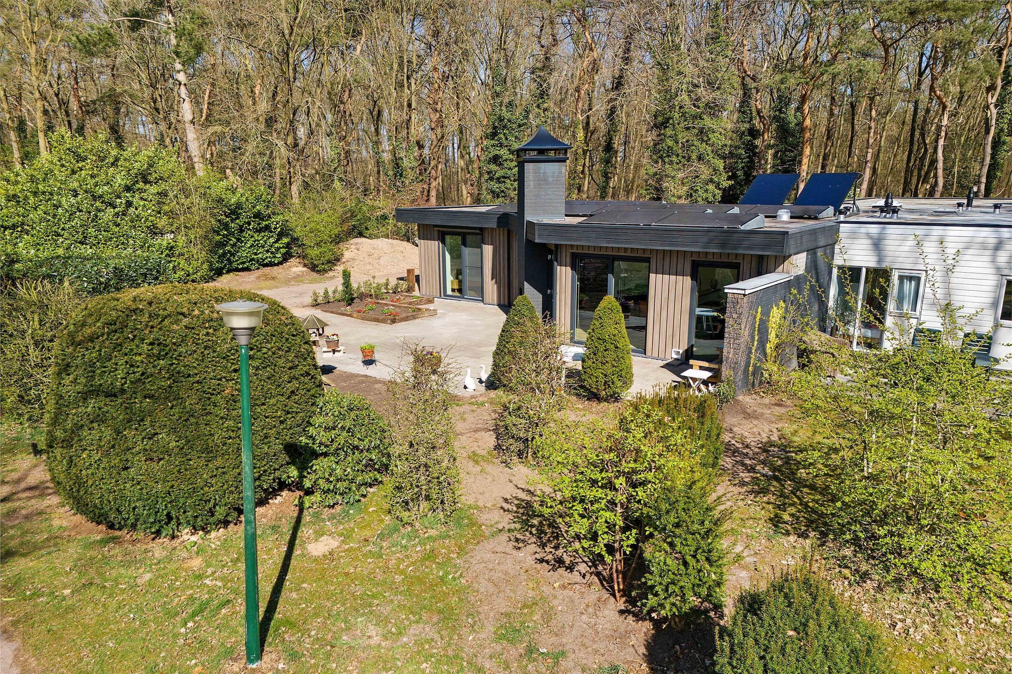 Ermerzand Retreat-Tuinen zomer