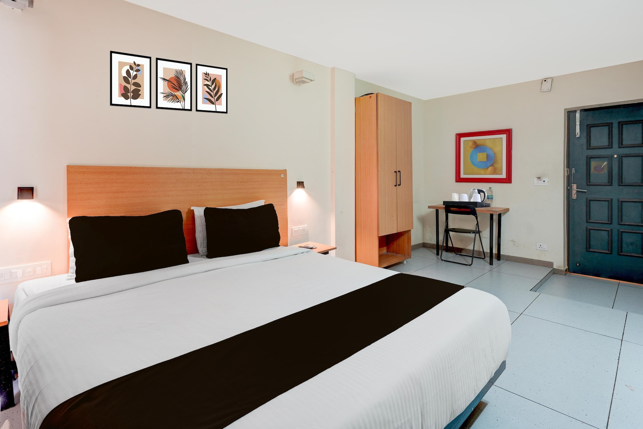 Situated within 300 metres of Pondy Bazaar and 3.7 km of Spencer Plaza Mall, Super Townhouse T Nagar Chennai features rooms with air conditioning and a private bathroom in Chennai. Among the facilities of this property are a restaurant, room service and a 24-hour front desk, along with free WiFi throughout the property. The property is 6.4 km from the city centre and 4.8 km from Government Museum Chennai.
All rooms at the hotel are fitted with a seating area, a flat-screen TV with satellite channels and a private bathroom with free toiletries and a bath or shower. All guest rooms have a desk.
Anna University is 5.8 km from Super Townhouse T Nagar Chennai, while Ma Chidambaram Stadium is 6.2 km from the property. Chennai International Airport is 10 km away.
Unmarried couples are warmly welcome at this property.
Guests with local ID proof are warmly welcome.
Early Check-In Policy: A full day’s room rate will be charged for check-ins before 6:00 AM. Complimentary early check-in is available between 6:00 AM and 10:00 AM, subject to room availability.
Check-in is only available to guests aged 18 and above. Please provide a government-issued ID to confirm your age.