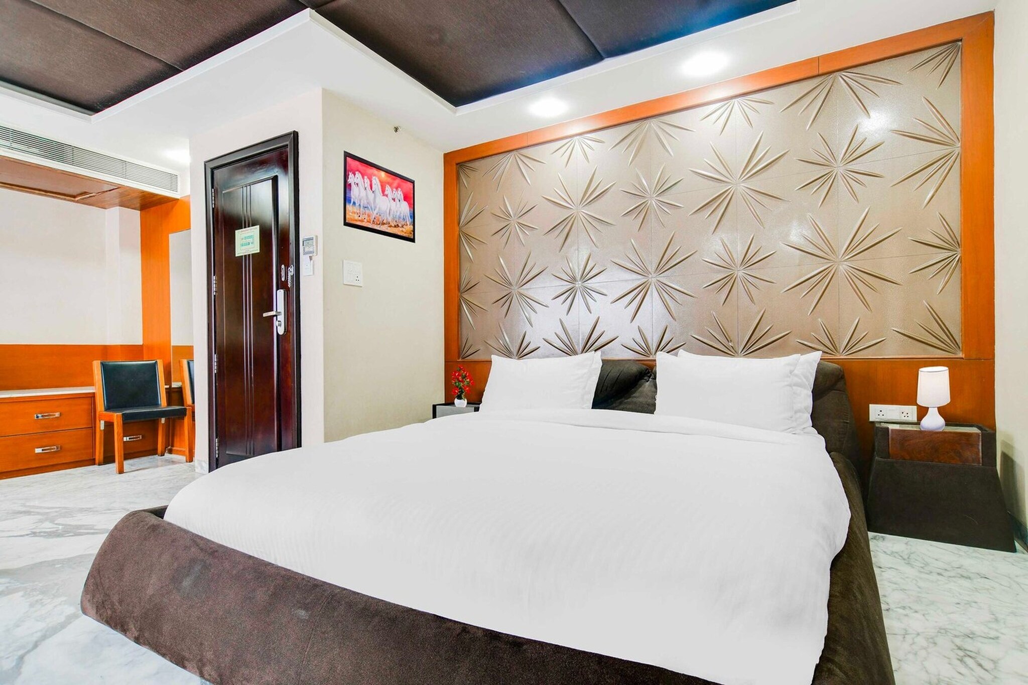 Townhouse Sapphire Star Chappan Market