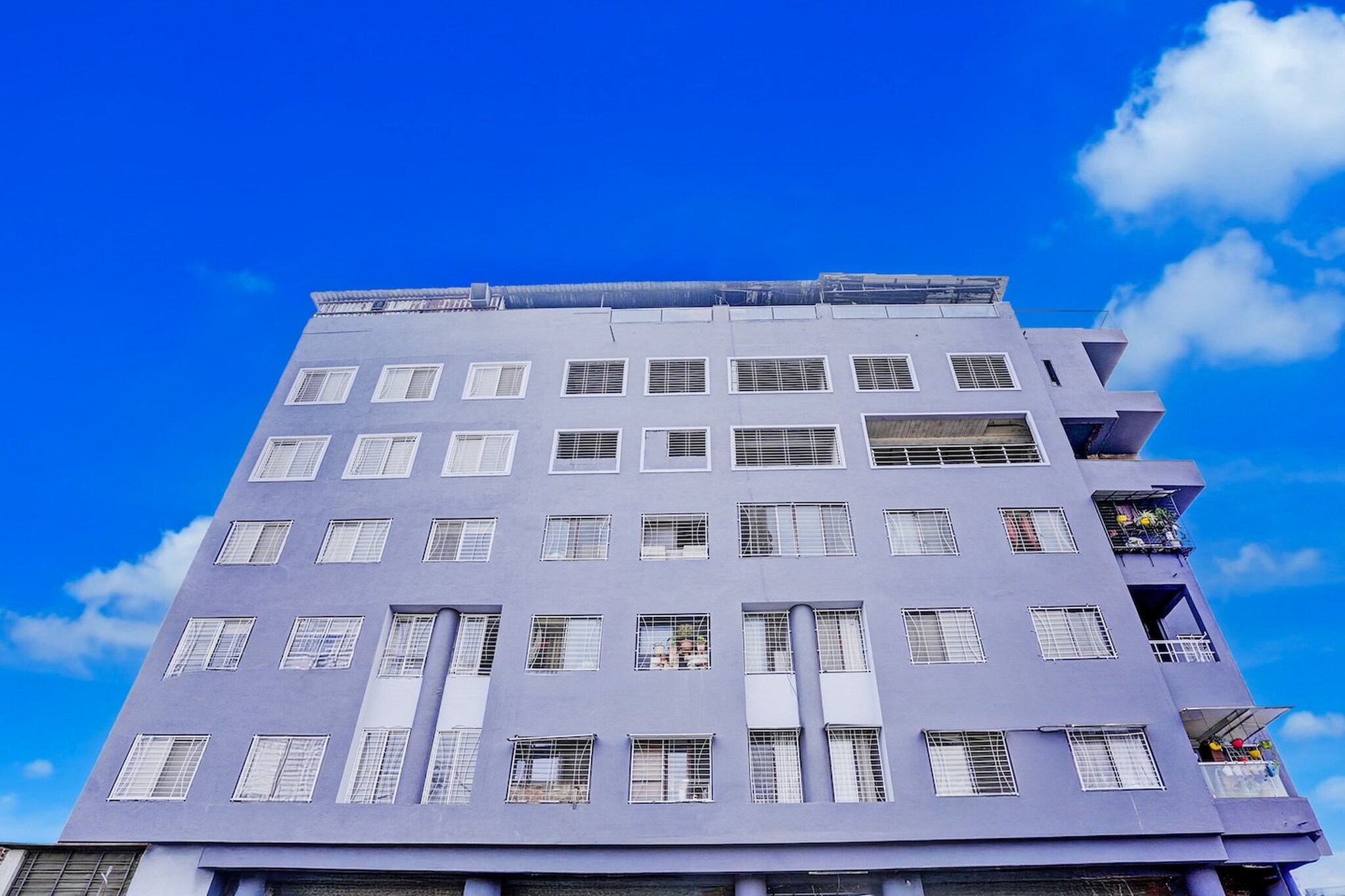 Townhouse Gadge Maharaj Road