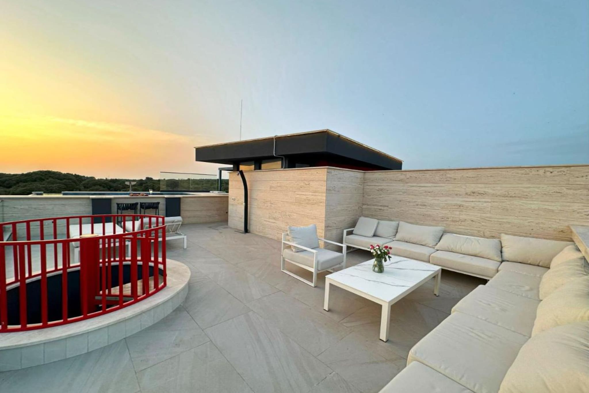 Leonarda Waterfront Residences- Three-Bedroom Penthouse with Infinity Pool (The Skyview Penthouse) - S4-Terras