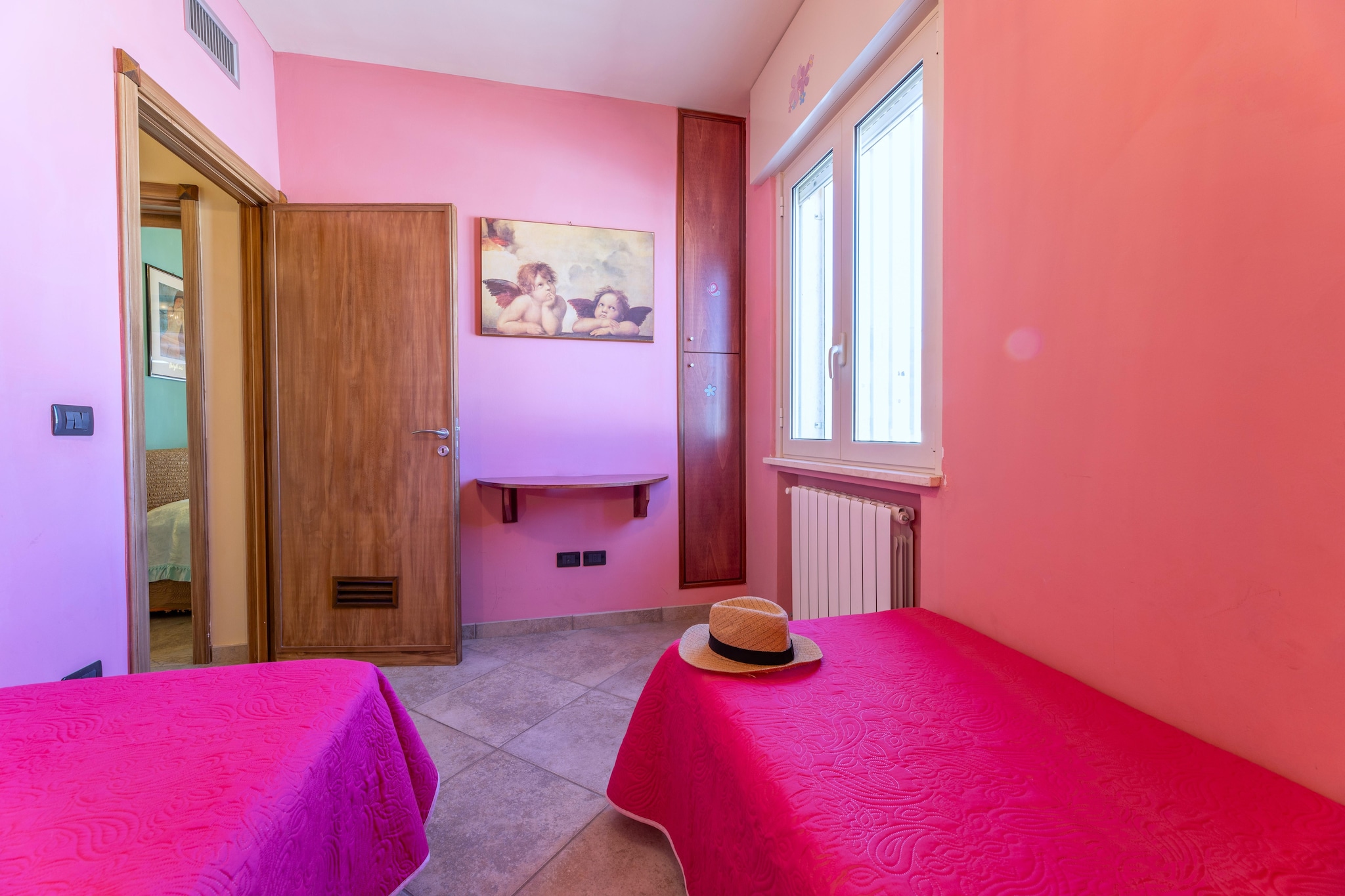 CVG 40-Bedroom