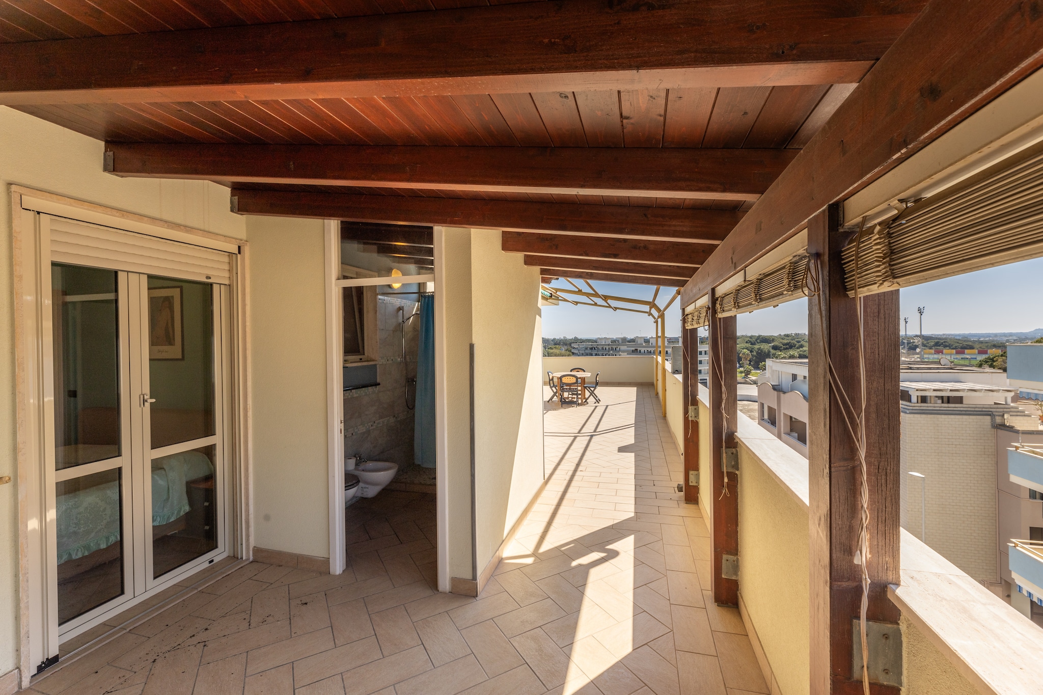 CVG 40-Terrace balcony