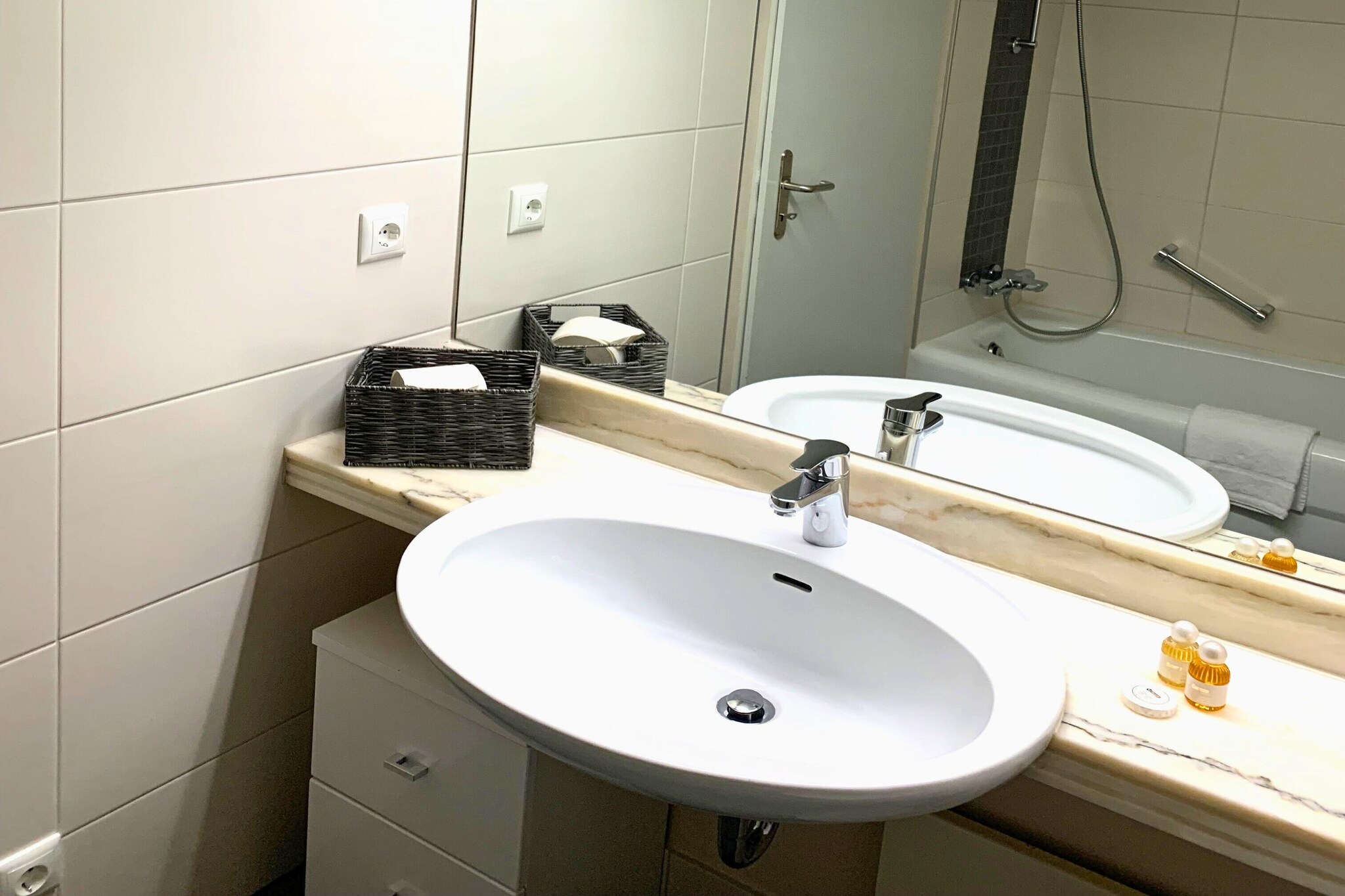 1SZ/4P Winterberg Appartement 21041-Badkamer