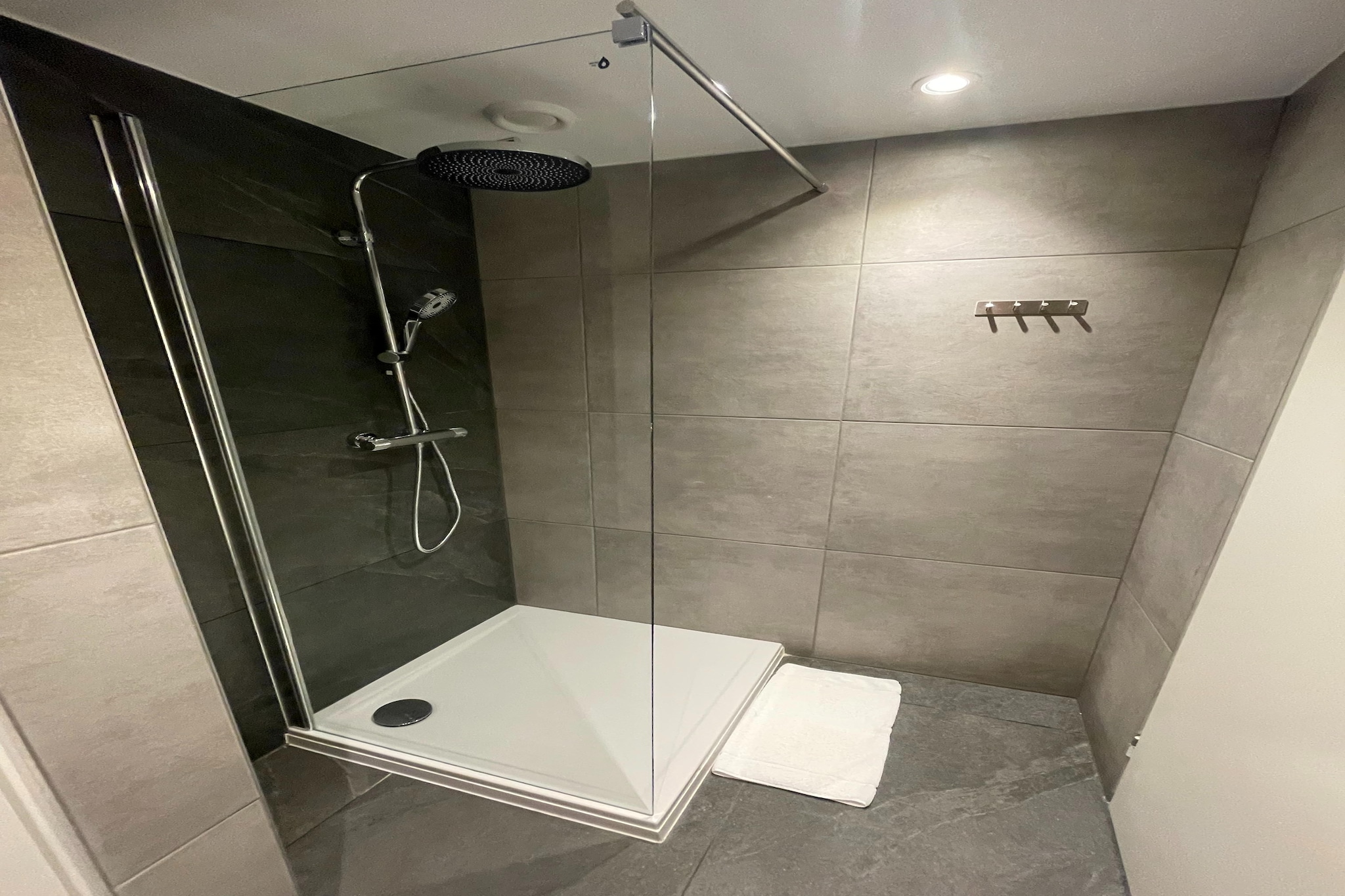 Valleyview Cottages - NR17-Badkamer