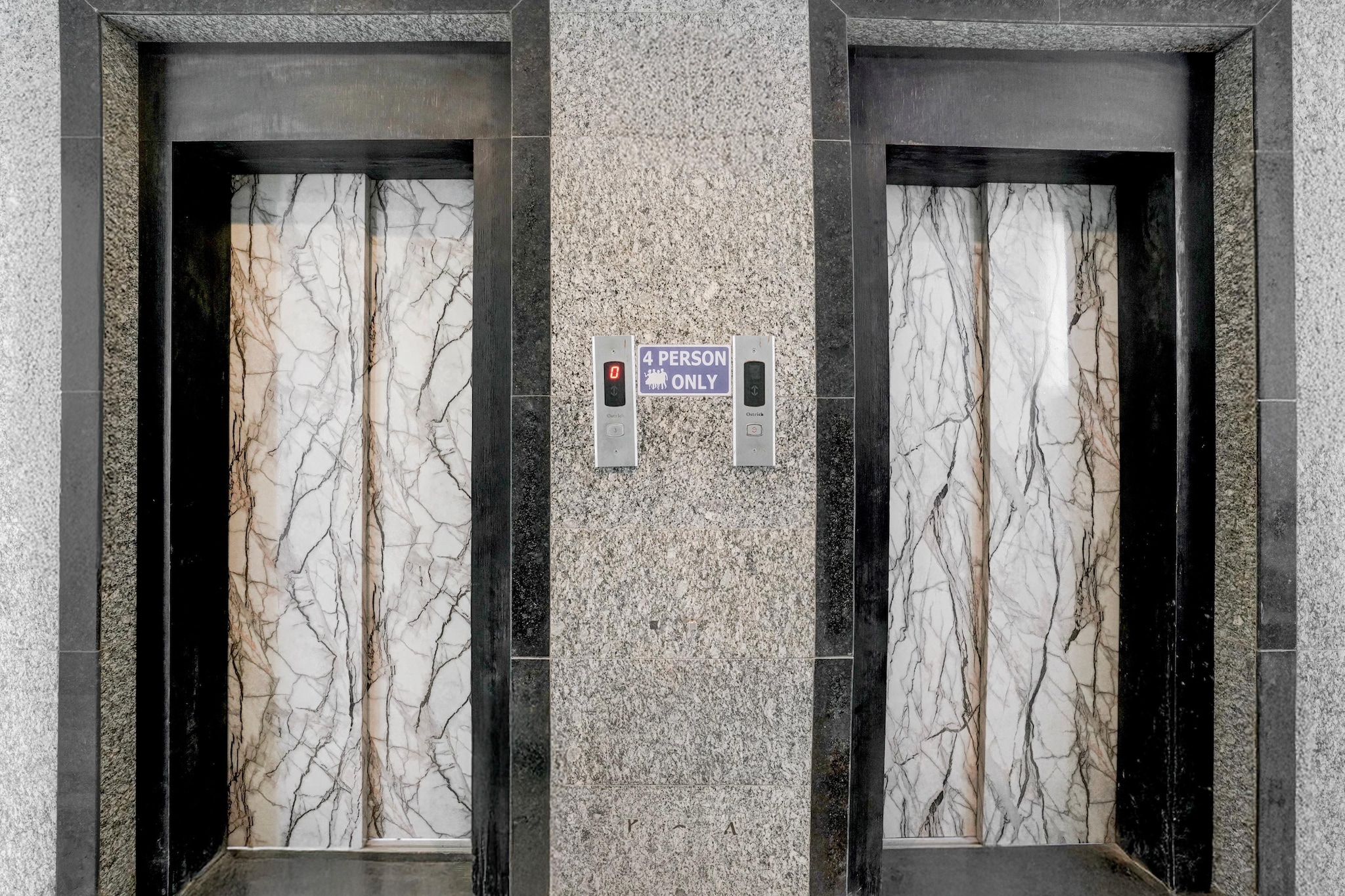 Super Townhouse Oak Bharuch Near Railway Station