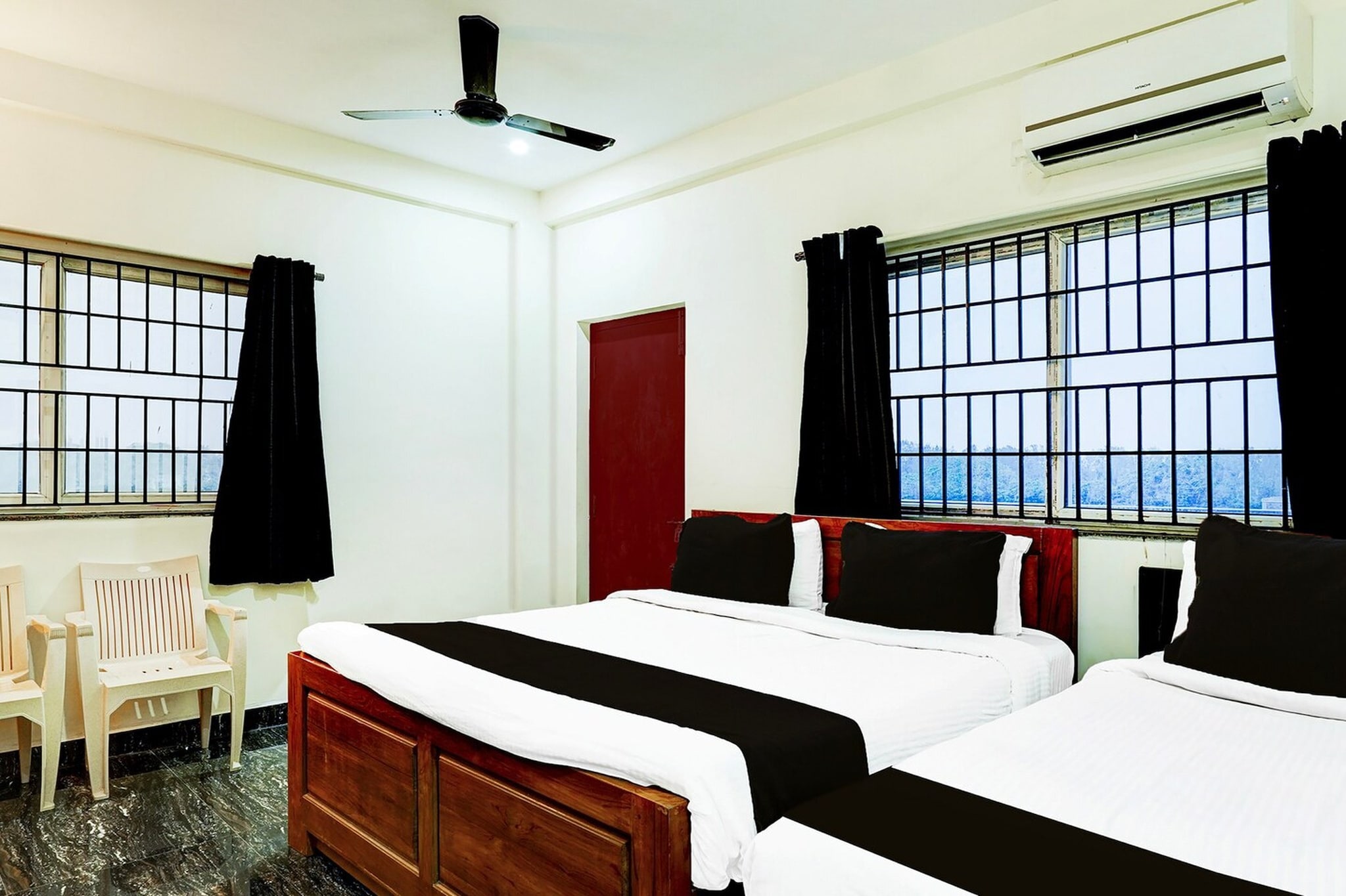 Comfortable Accommodations: Rooms feature air-conditioning, TV, and free WiFi throughout the property. Family rooms and amenities such as a lounge, elevator, and shared kitchen enhance guest comfort. 

Dining and Leisure: A family-friendly restaurant serves Indian cuisine for lunch and dinner. The bar provides a relaxing space for guests to unwind.

Unmarried couples are warmly welcome at this property.
Guests with local ID proof are warmly welcome.
Early Check-In Policy: A full dayâ€™s room rate will be charged for check-ins before 6:00 AM. Complimentary early check-in is available between 6:00 AM and 10:00 AM, subject to room availability.
Check-in is only available to guests aged 18 and above. Please provide a government-issued ID to confirmÂ yourÂ age.