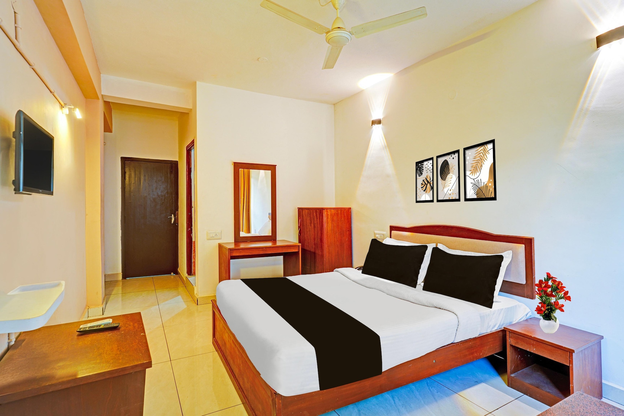 Super Townhouse Madikeri Fort Formerly Hotel Raj