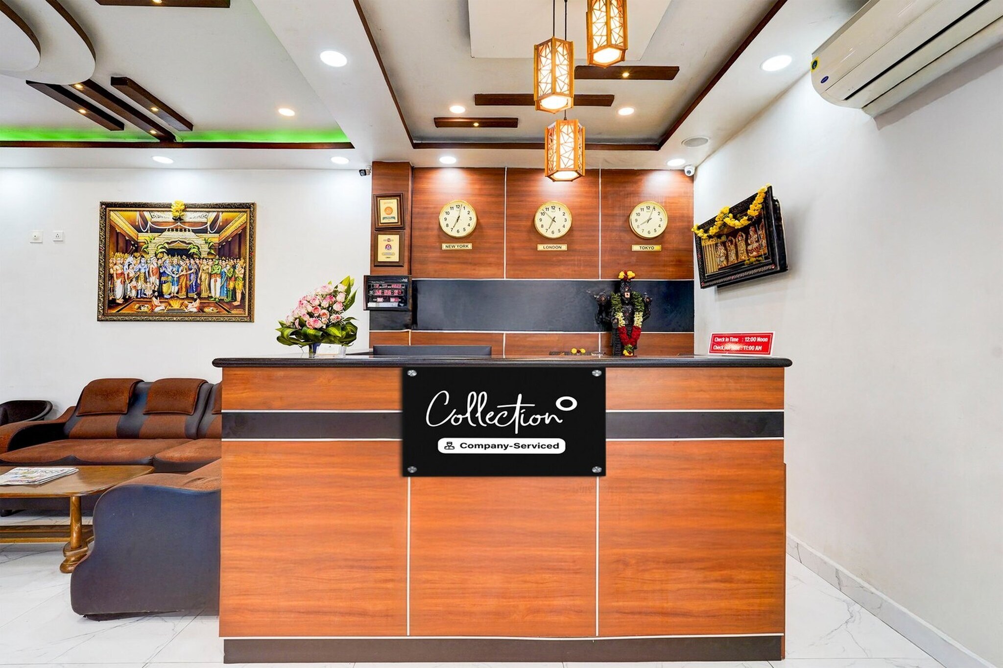 Ground floor: (bedroom(double bed, TV, seating area, air conditioning, Towels for a fee, telephone, Floor mattress), bathroom(bathtub or shower, shower, washbasin, toilet, shampoo, body soap))
