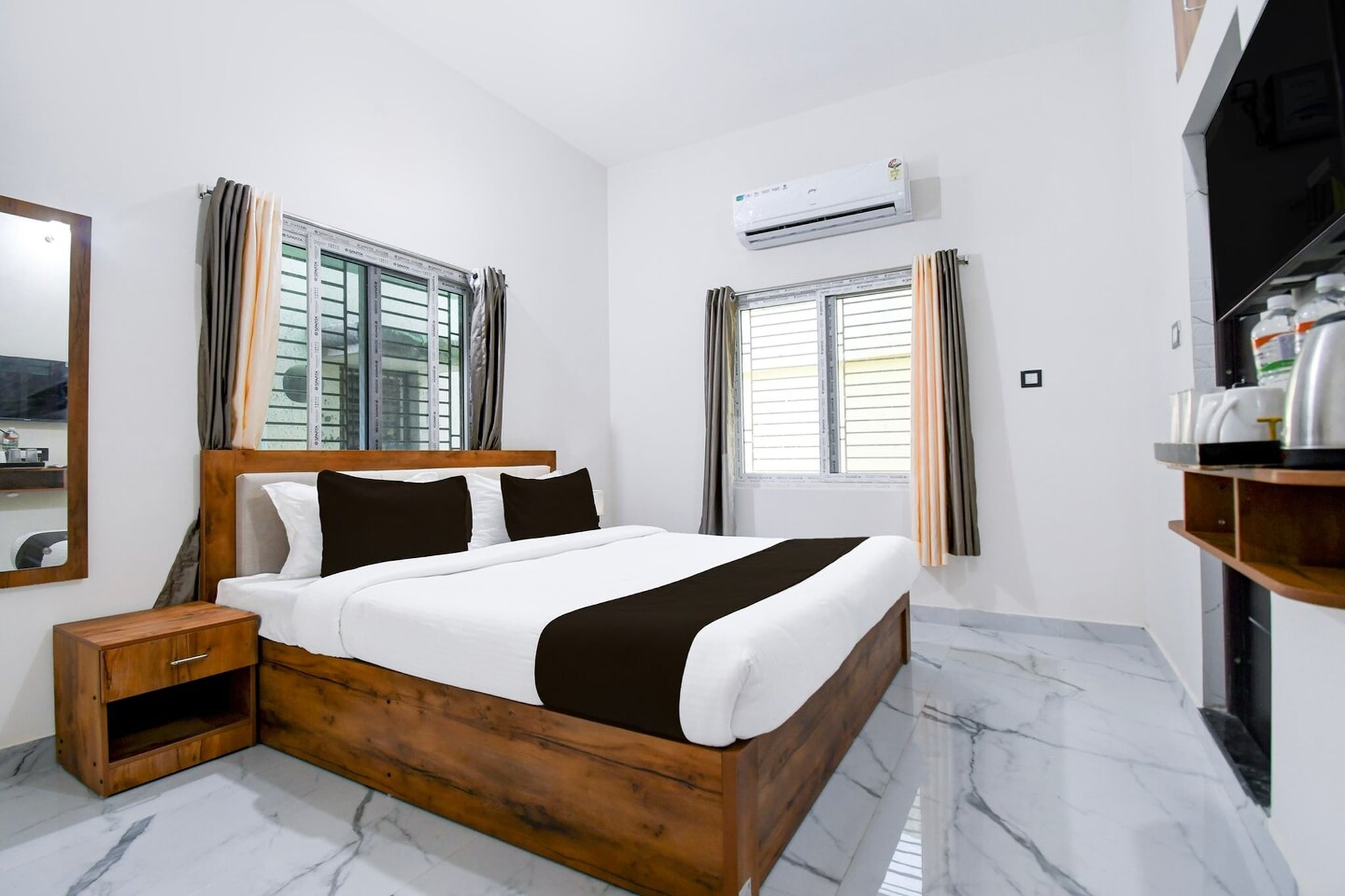 Comfortable Accommodations: Rooms feature air-conditioning, TV, and free WiFi throughout the property. Family rooms and amenities such as a lounge, elevator, and shared kitchen enhance guest comfort.
Dining and Leisure: A family-friendly restaurant serves Indian cuisine for lunch and dinner. The bar provides a relaxing space for guests to unwind.
Unmarried couples are warmly welcome at this property.
Guests with local ID proof are warmly welcome.
Early Check-In Policy: A full day’s room rate will be charged for check-ins before 6:00 AM. Complimentary early check-in is available between 6:00 AM and 10:00 AM, subject to room availability.
Check-in is only available to guests aged 18 and above. Please provide a government-issued ID to confirm your age.