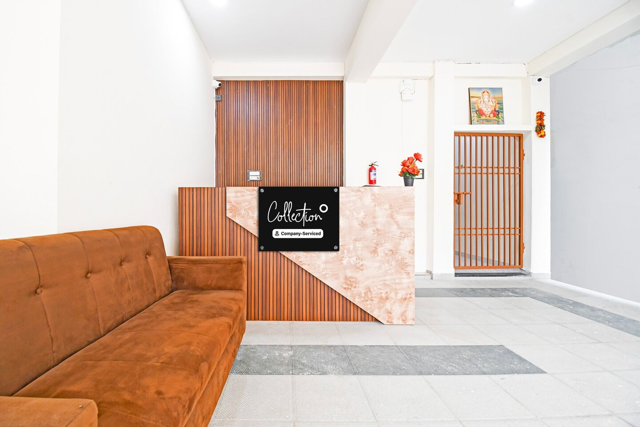 Super Collection O VIP Road Near Golden Beach