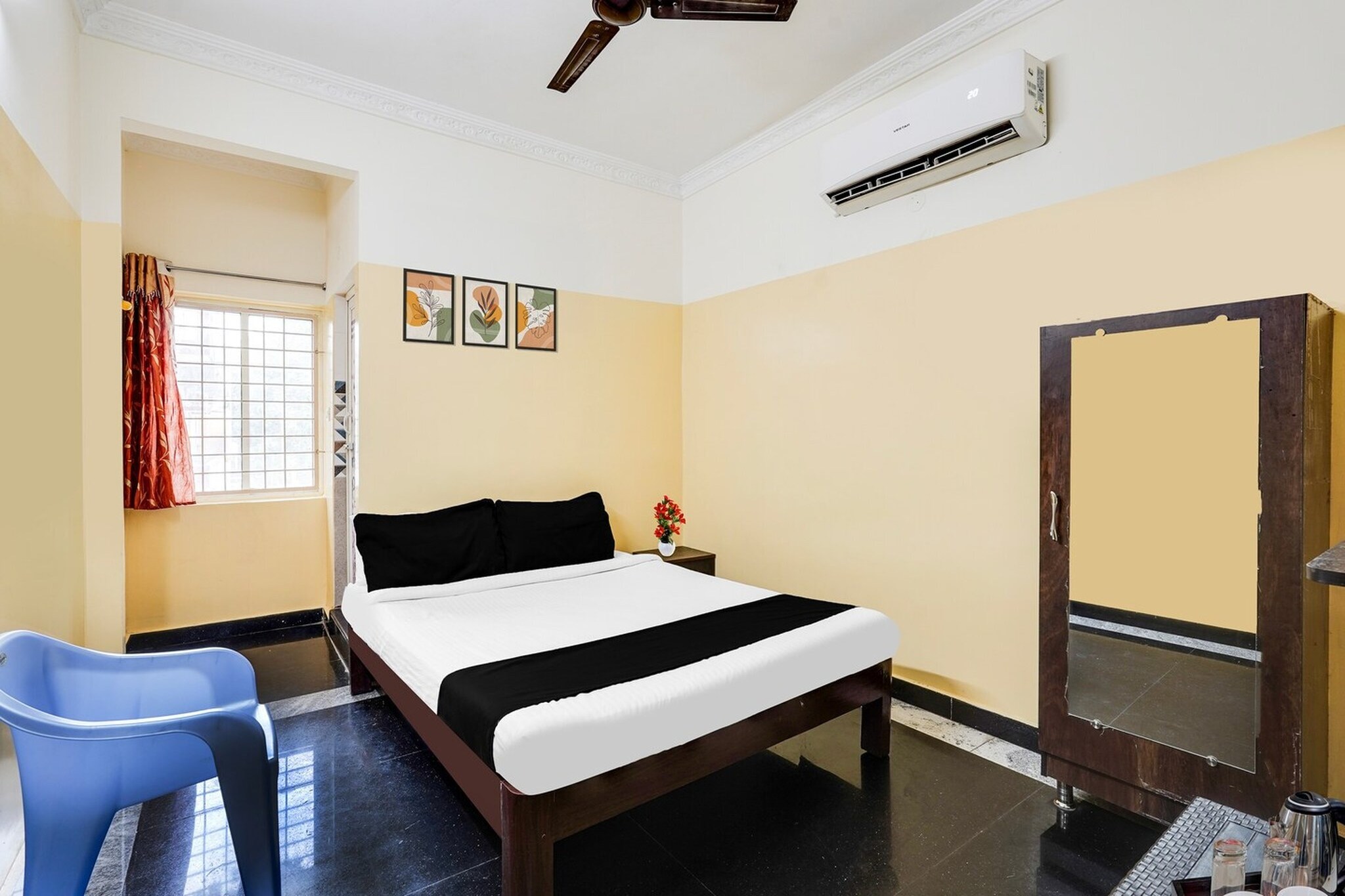 Comfortable Accommodations: Hotel O Karakambadi Road Near Leela Mahal Circle in Tirupati offers family rooms with air-conditioning, private bathrooms, work desks, and free toiletries. Each room includes a seating area, TV, and wardrobe.
Essential Facilities: Guests enjoy free WiFi throughout the property, a lounge, lift, 24-hour front desk, housekeeping, laundry, room service, and free on-site private parking. Additional amenities include a work desk and TV.
Dining Options: An à la carte breakfast is available. The hotel provides free on-site private parking and is 16 km from Tirupati Airport. Nearby attractions include Sri Kapileswara Swamy Temple and ISKCON Temple, both 2 km away.
Unmarried couples are warmly welcome at this property.
Guests with local ID proof are warmly welcome.
Early Check-In Policy: A full day’s room rate will be charged for check-ins before 6:00 AM. Complimentary early check-in is available between 6:00 AM and 10:00 AM, subject to room availability.
Check-in is only available to guests aged 18 and above. Please provide a government-issued ID to confirm your age.
