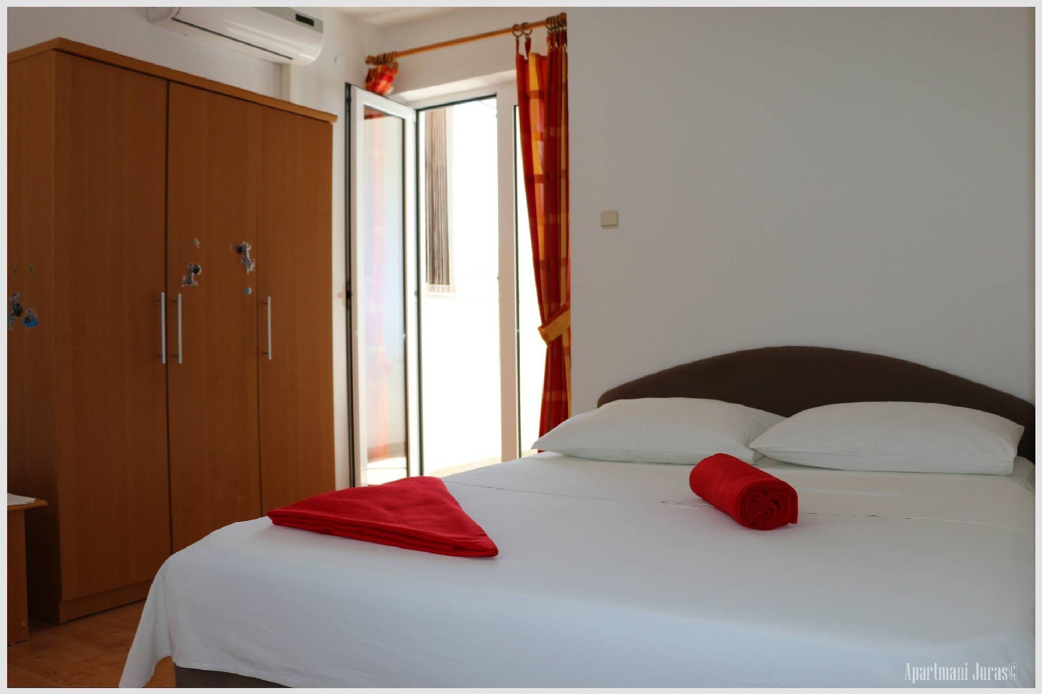 Apartments Juras - Studio Apartment with Loggia (Ana)-Bedroom