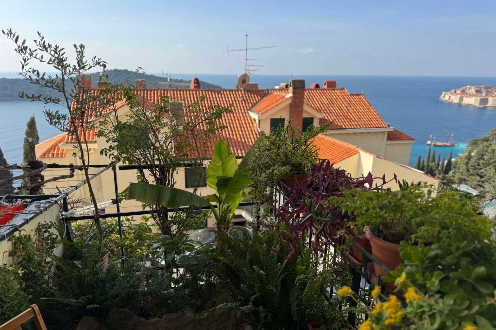 Charming Apartment with Terrace and Old Town View - One Bedroom Apartment with Terrace-Außenbereich