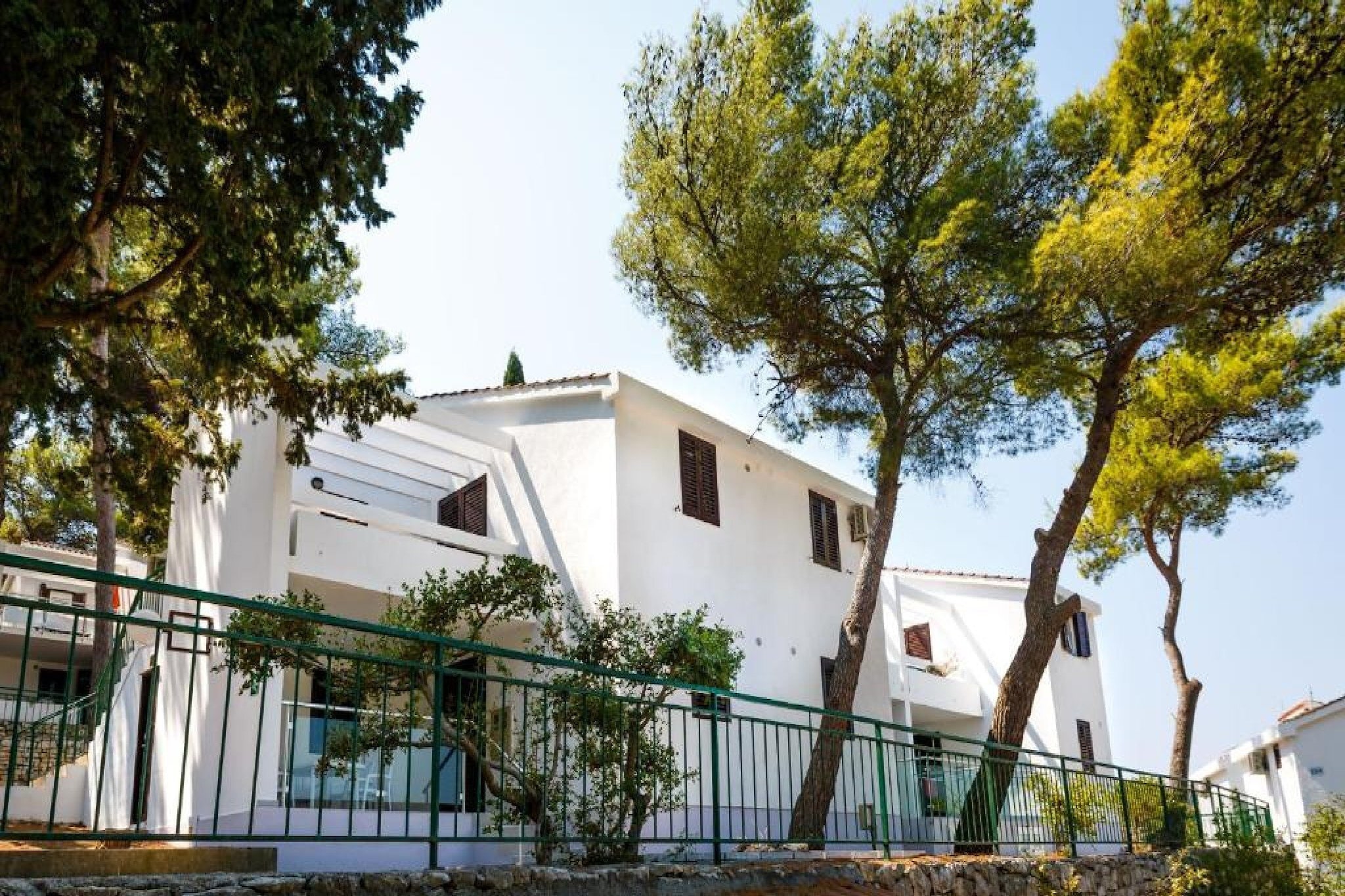 Lumbarda Resort Apartments - Superior Two bedroom Apartment with Mountain View  E1-Outdoor