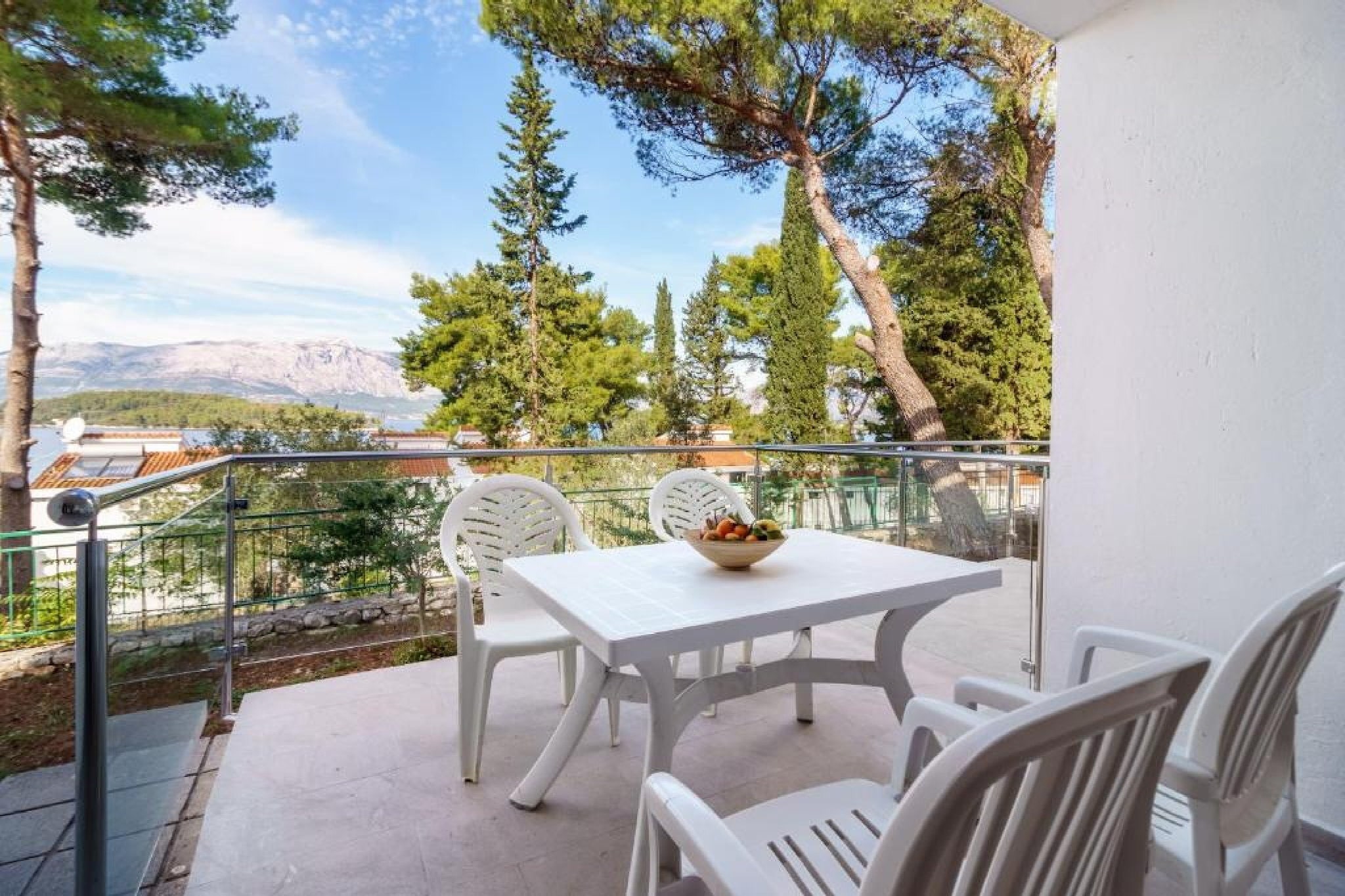 Lumbarda Resort Apartments - Standard One-Bedroom Apartment  E10-Terrassenbalkon