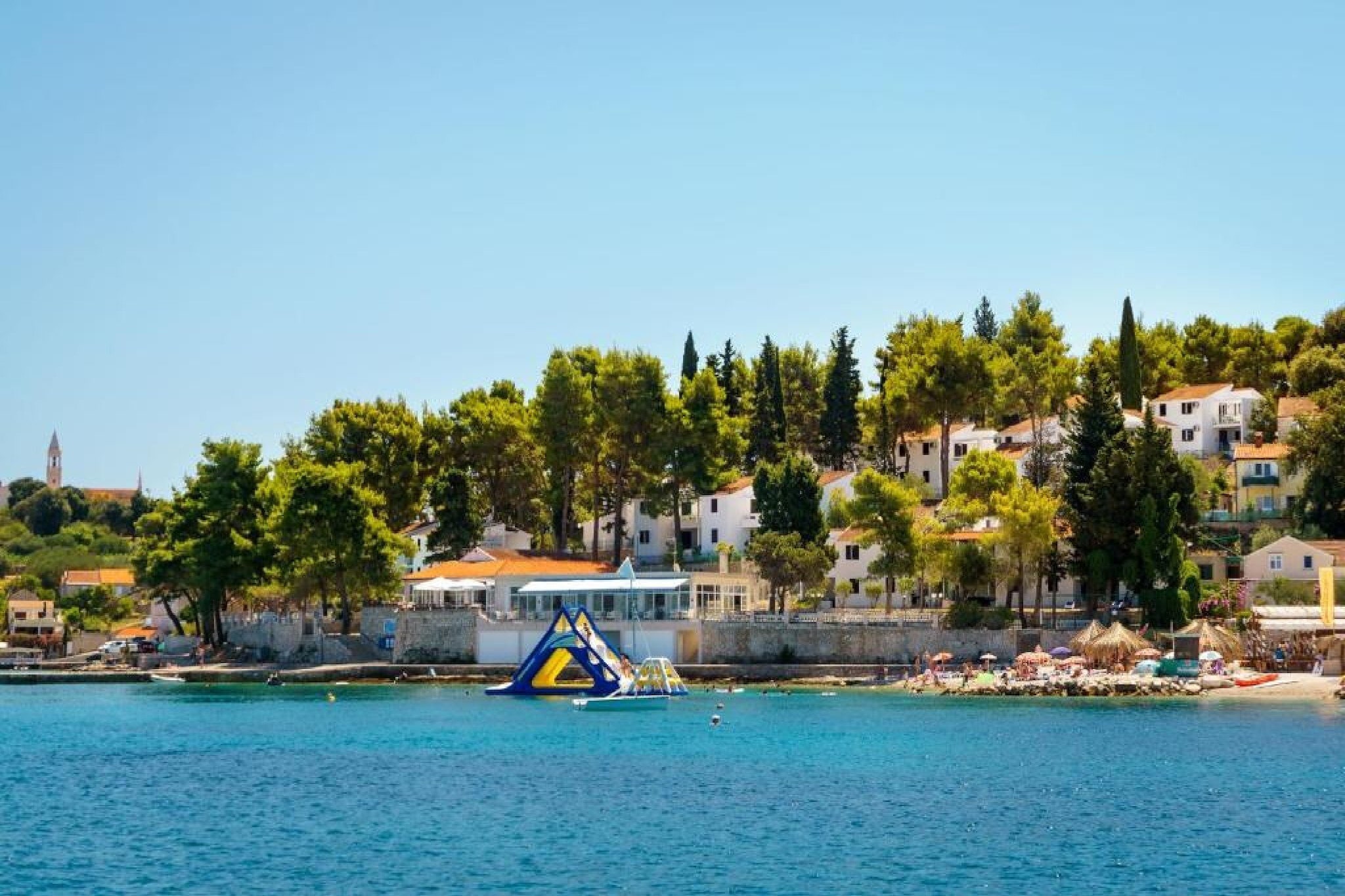 Lumbarda Resort Apartments - Standard One-Bedroom Apartment  E10