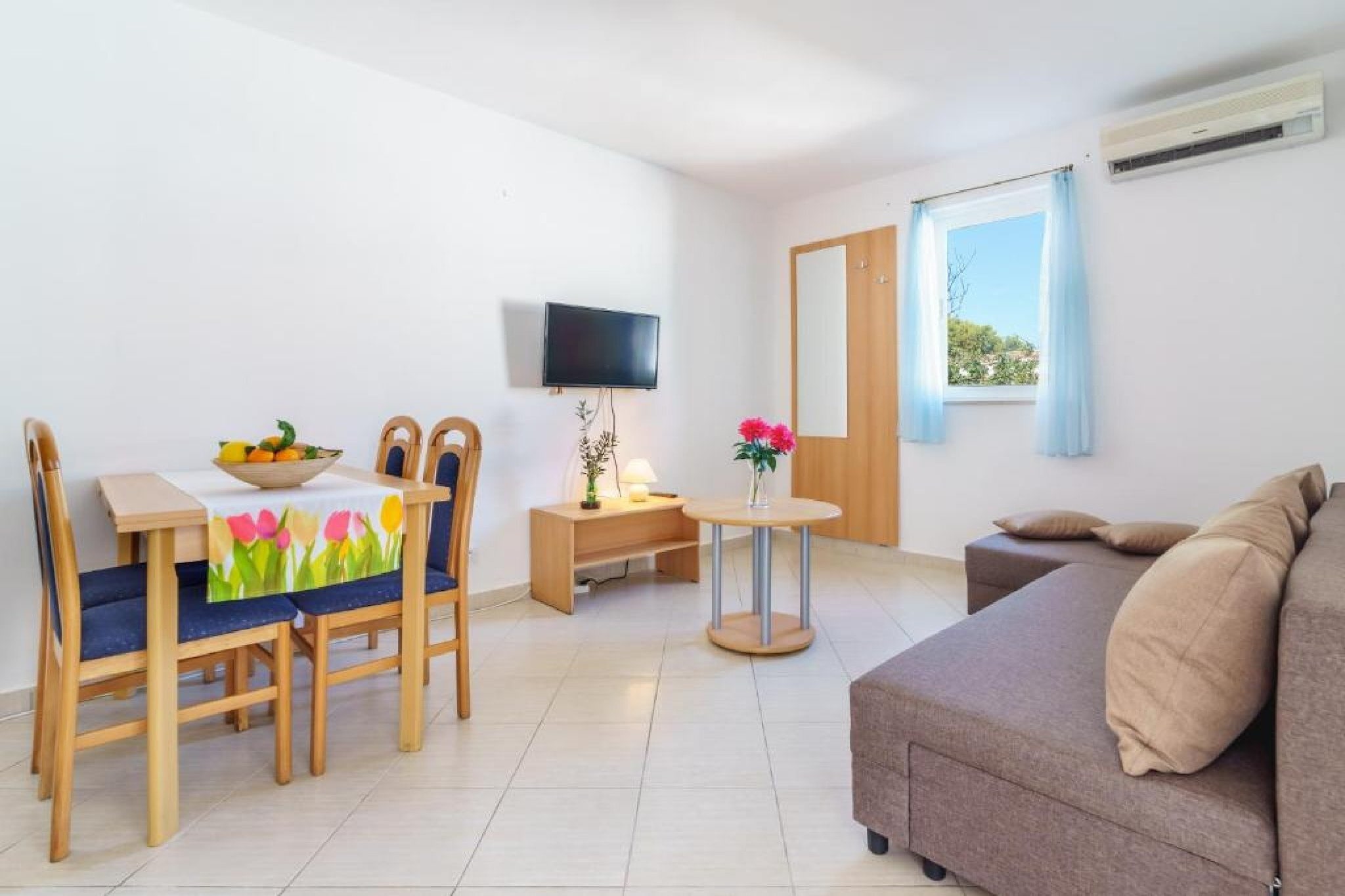 Lumbarda Resort Apartments - Comfort One Bedroom Apartment  H5-Wohnzimmer