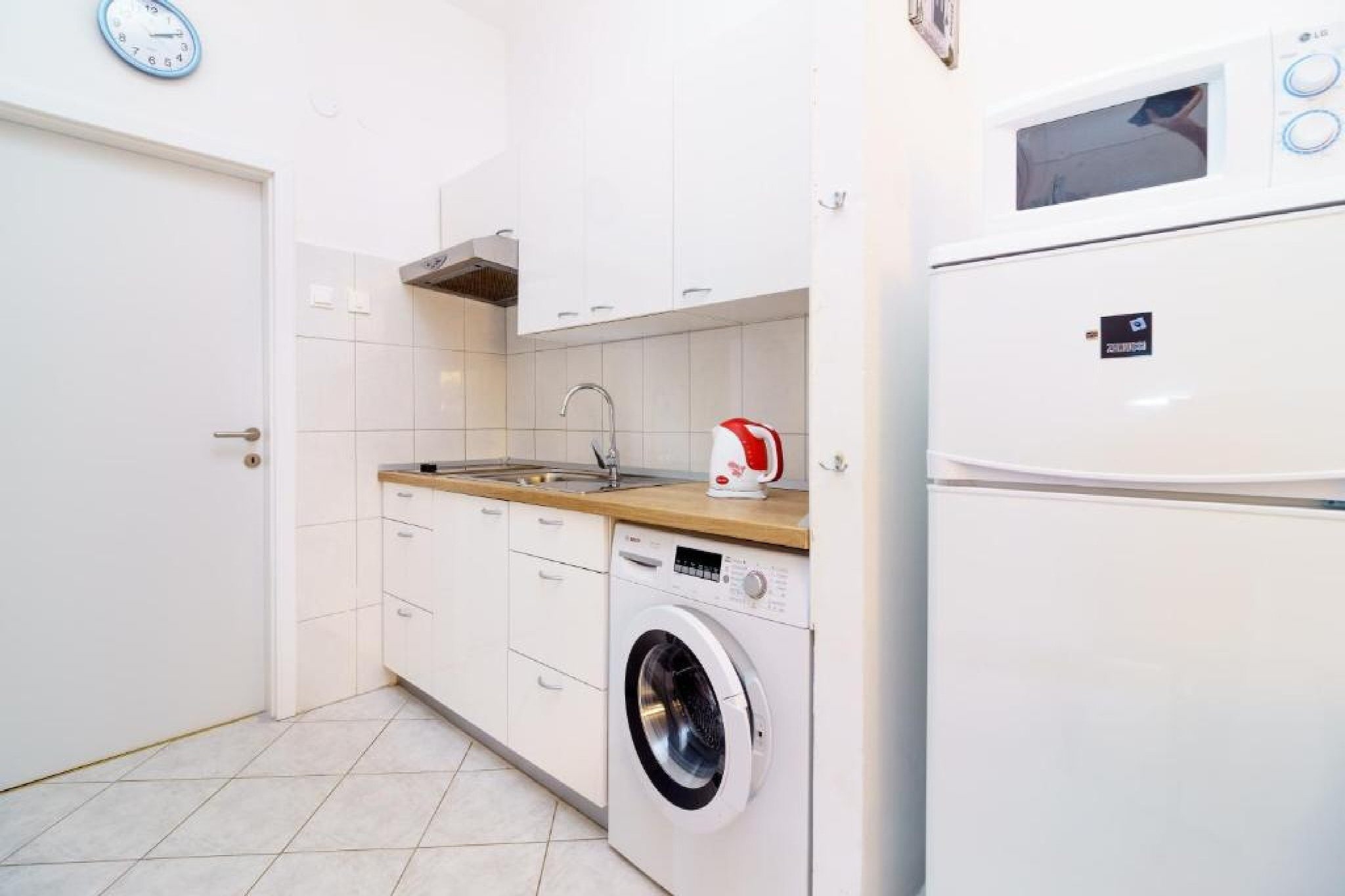 Lumbarda Resort Apartments - Superior One bedroom Apartment E6-Küche