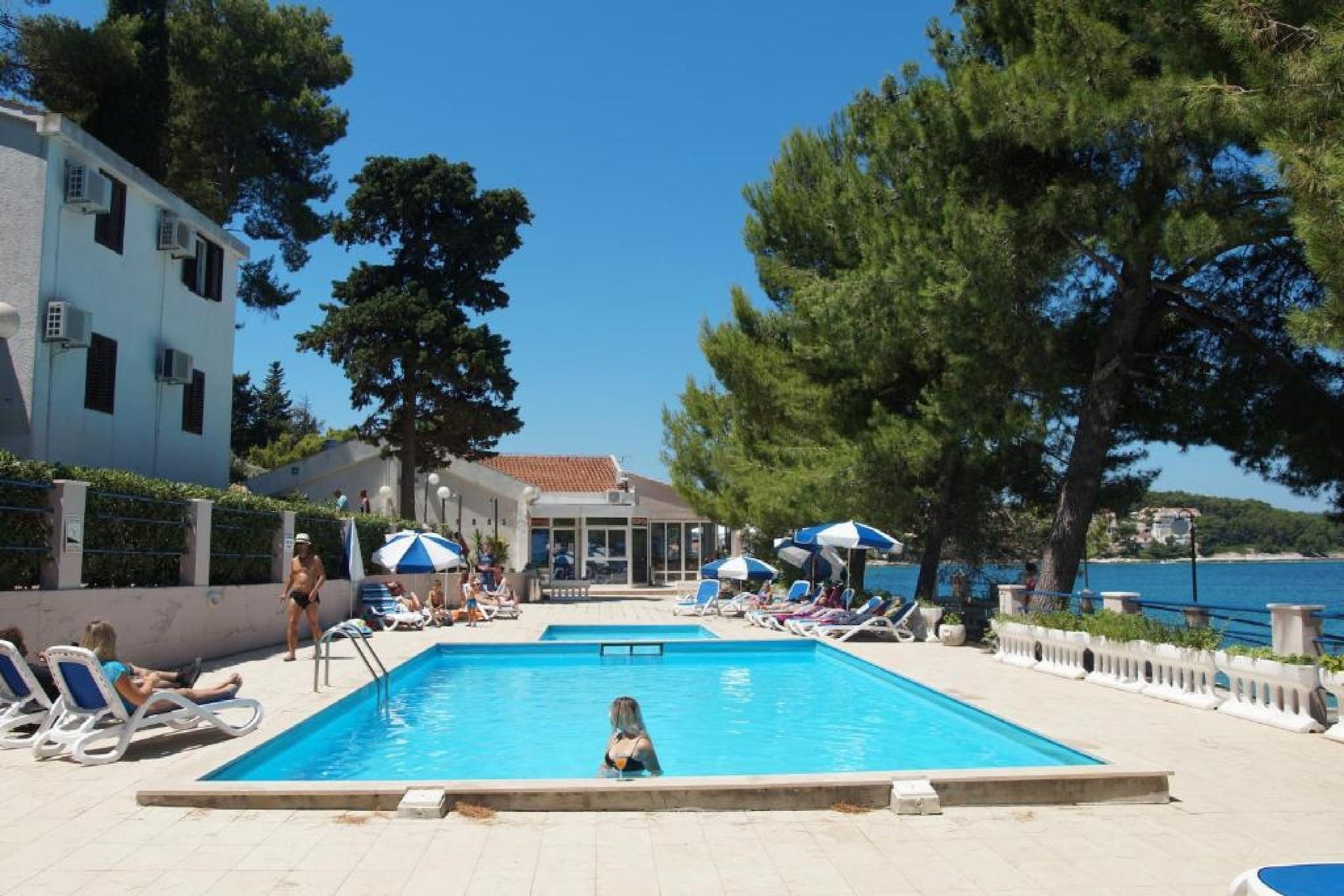 Lumbarda Resort Apartments - Superior One bedroom Apartment E6-Schwimmbad