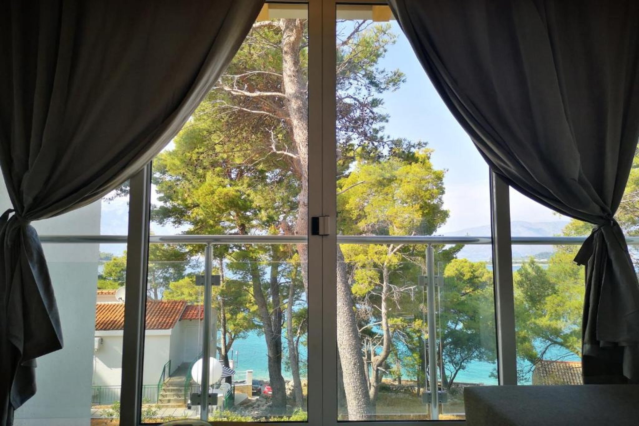 Lumbarda Resort Apartments - Comfort Two-Bedroom Apartment F5