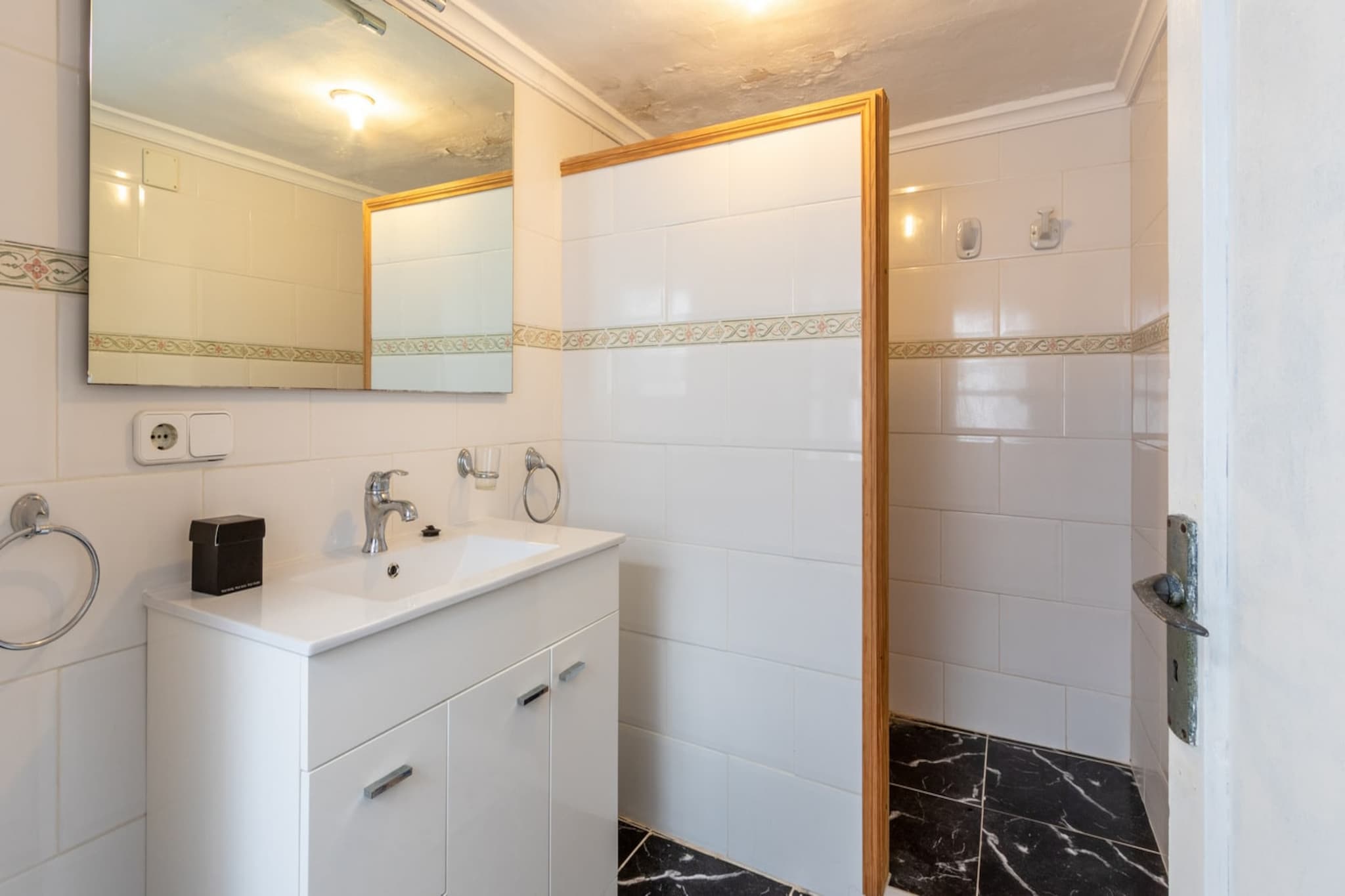Apartment Voramar Al-Badkamer