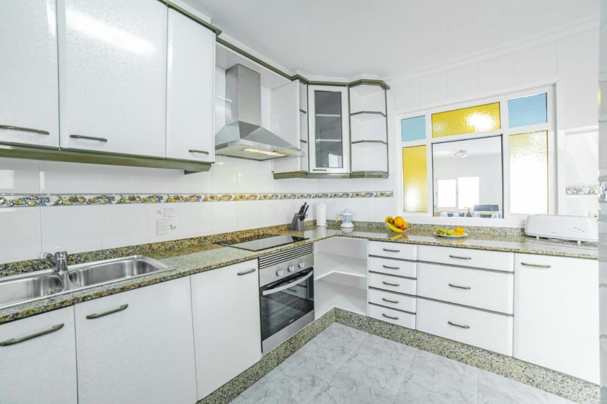Coastal House Sa F46-Kitchen
