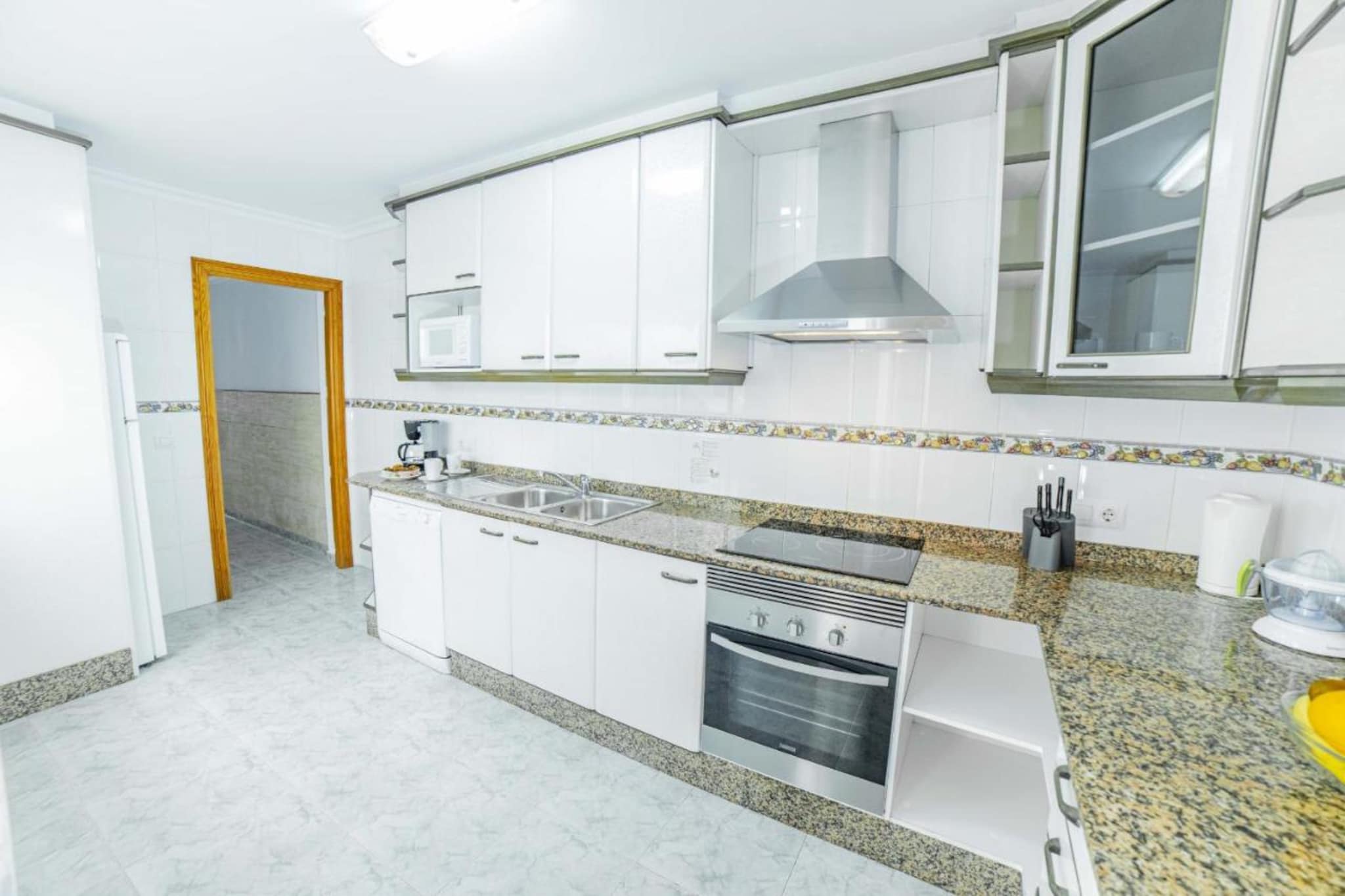 Coastal House Sa F46-Kitchen