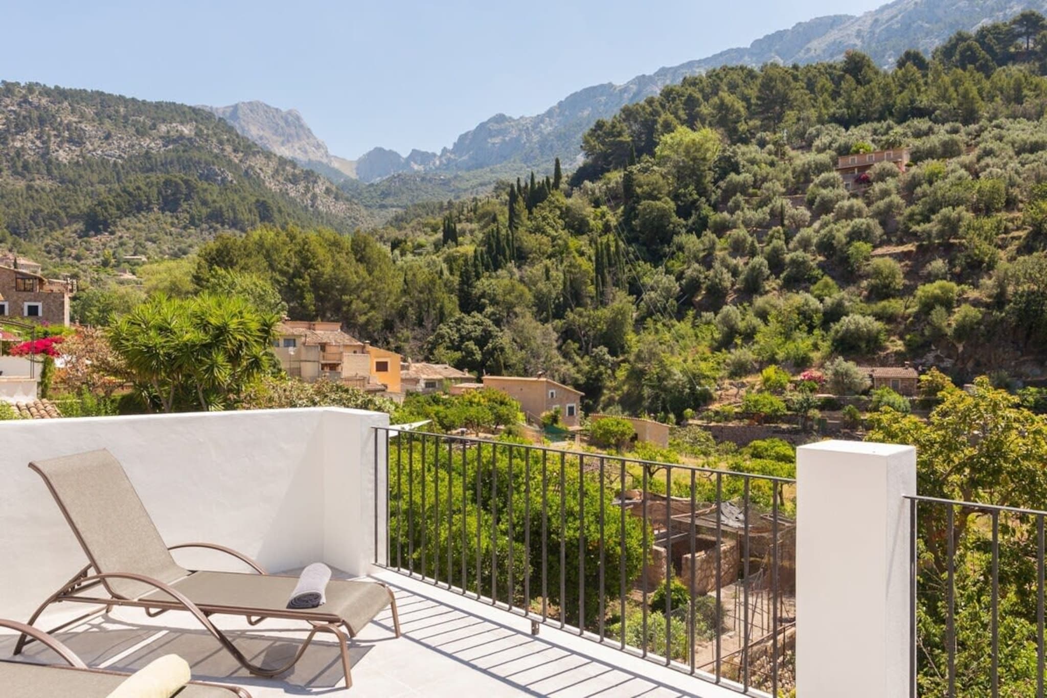 Town House Alba in93-Terrasbalkon