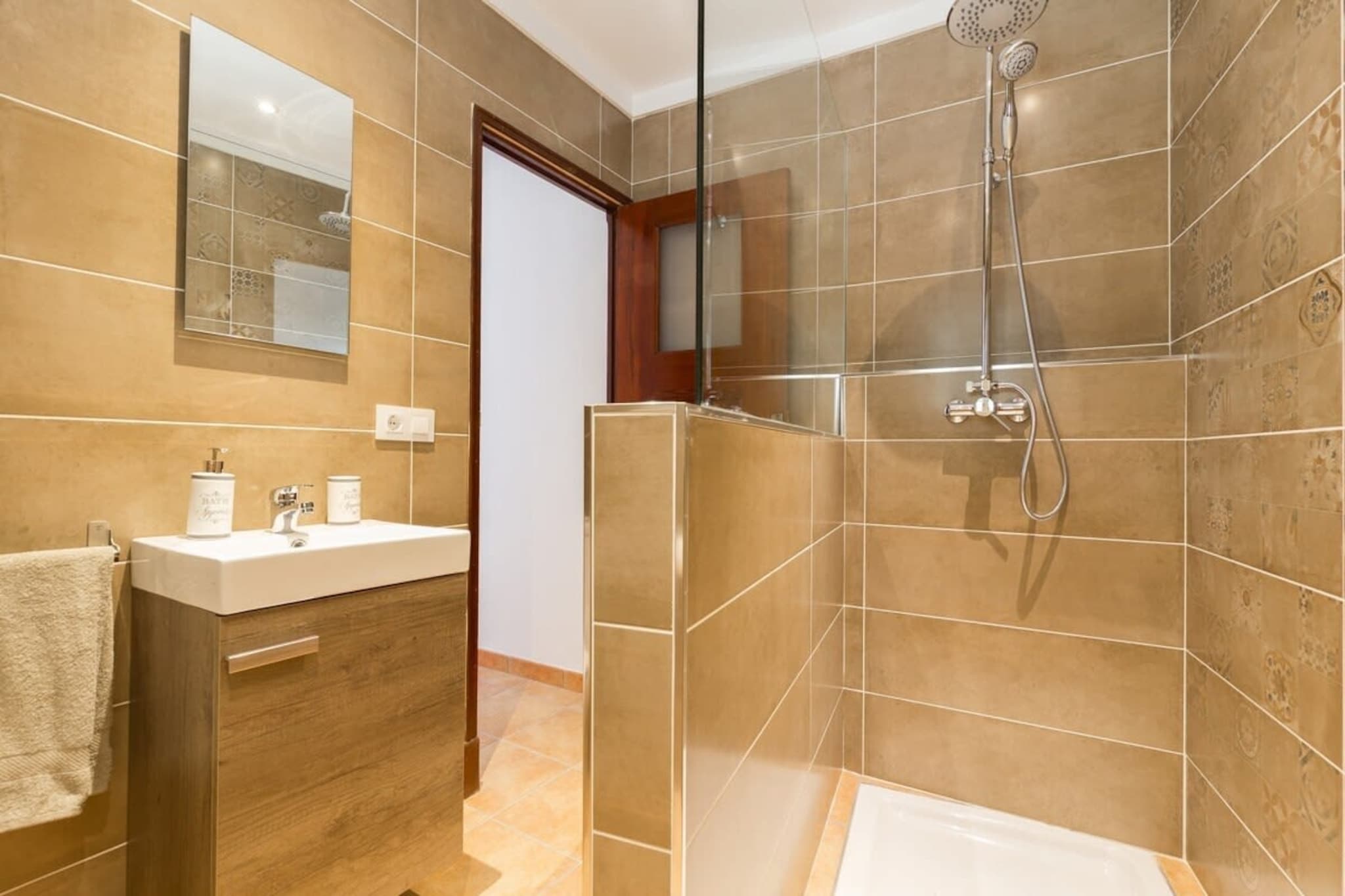 Town House Alba in93-Badkamer