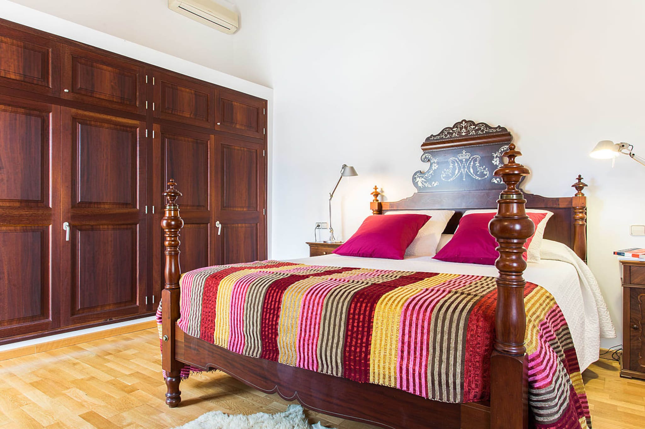 Town House Esglesi03