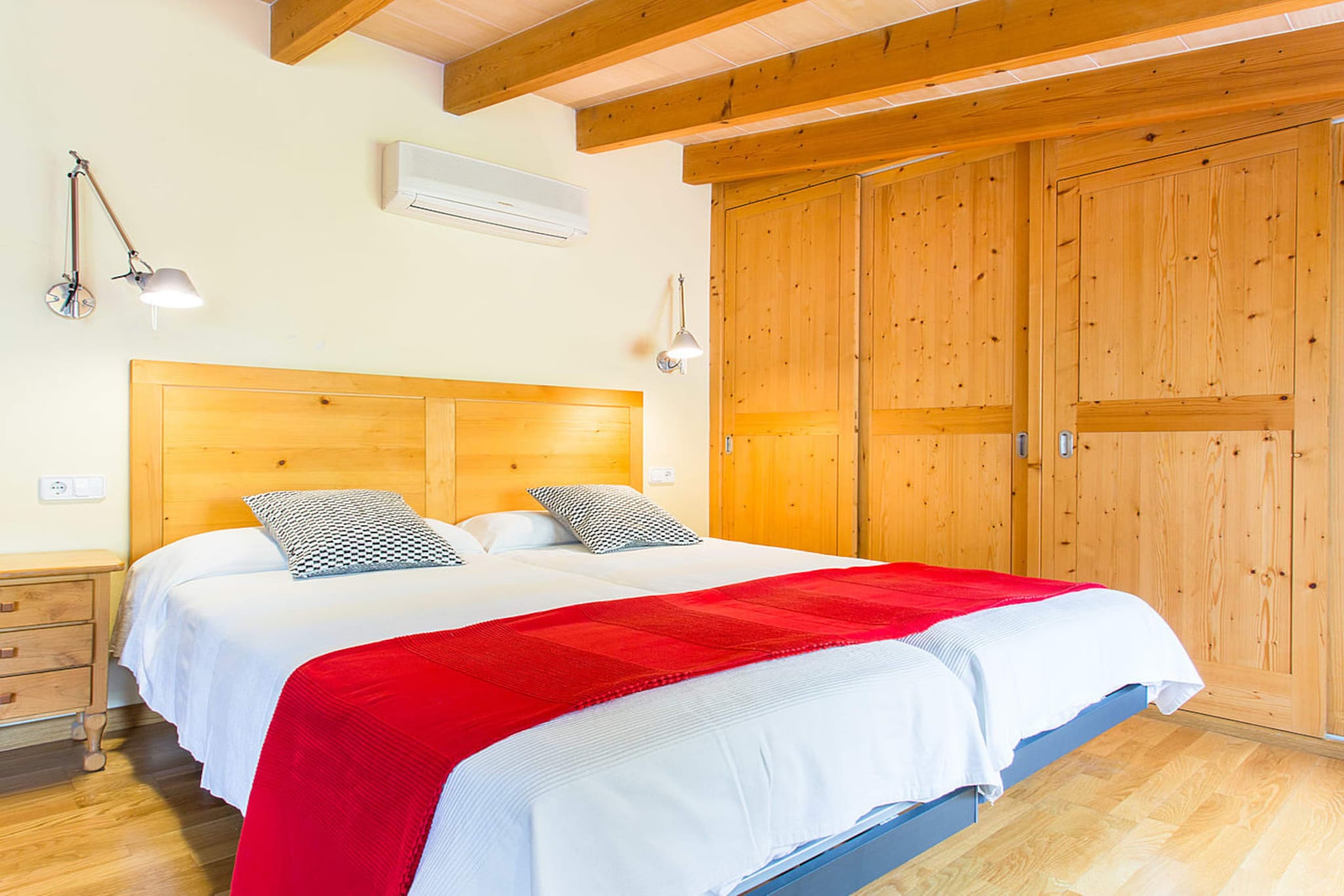 Town House Esglesi03-Chambre