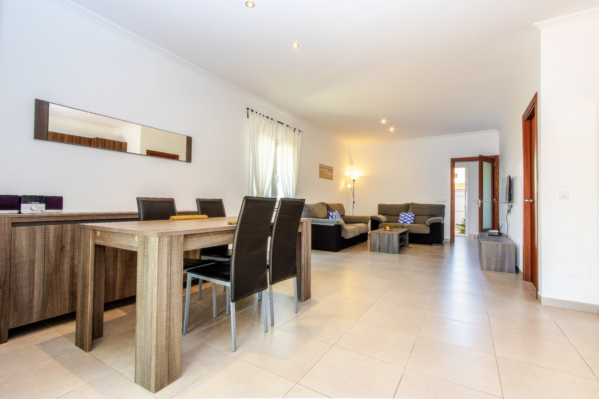 Villa Dunas in Calb7-Eetkamer