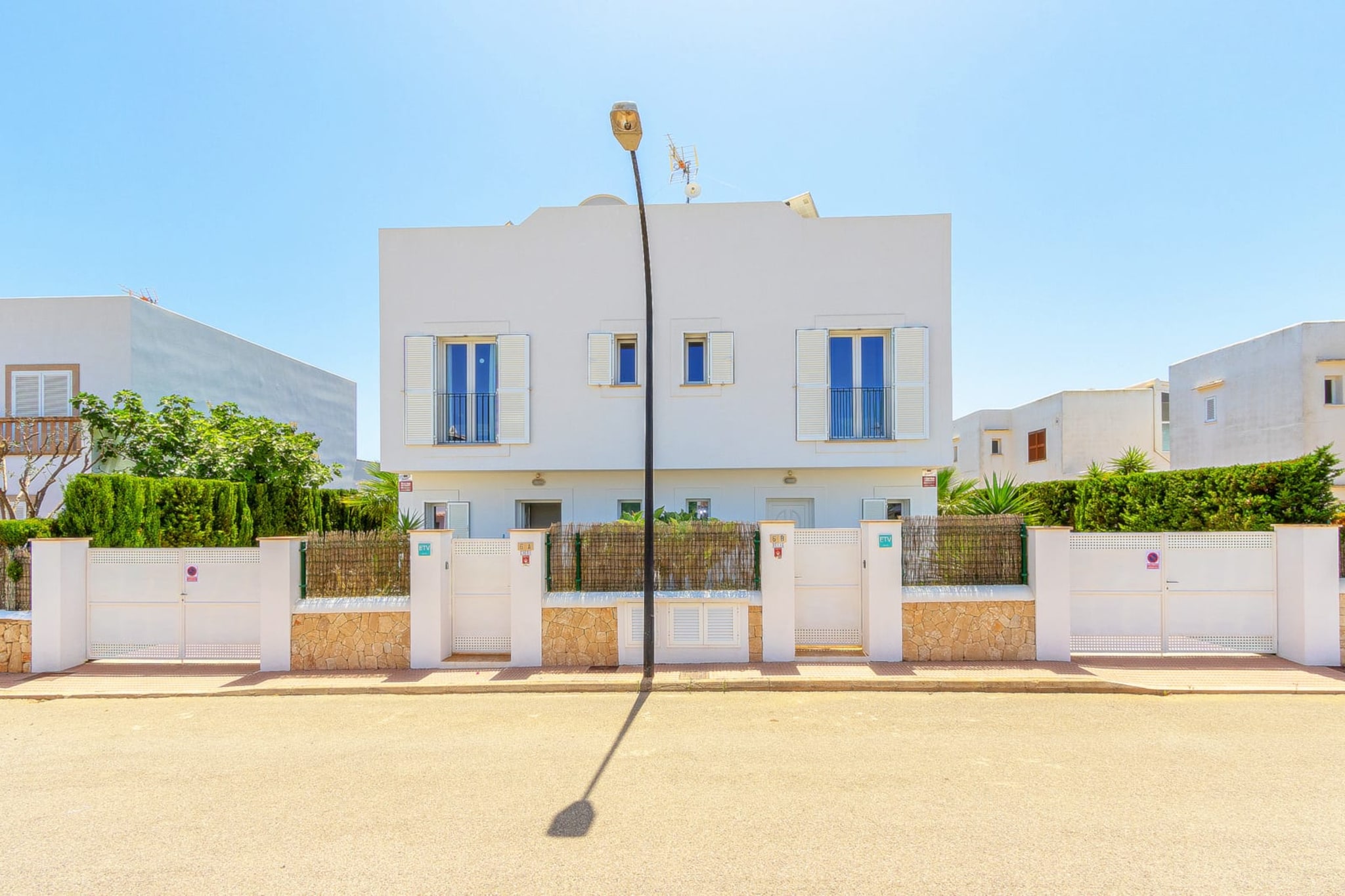 Villa Dunas in Calb7-Buitenkant zomer